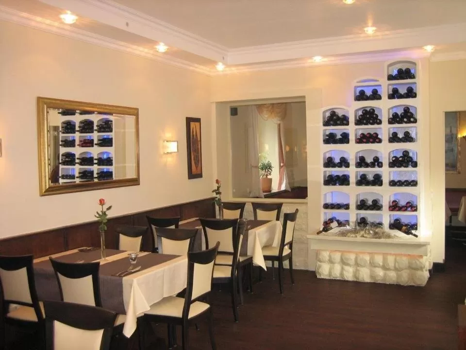 Restaurant/Places to Eat in Hotel Friedrich