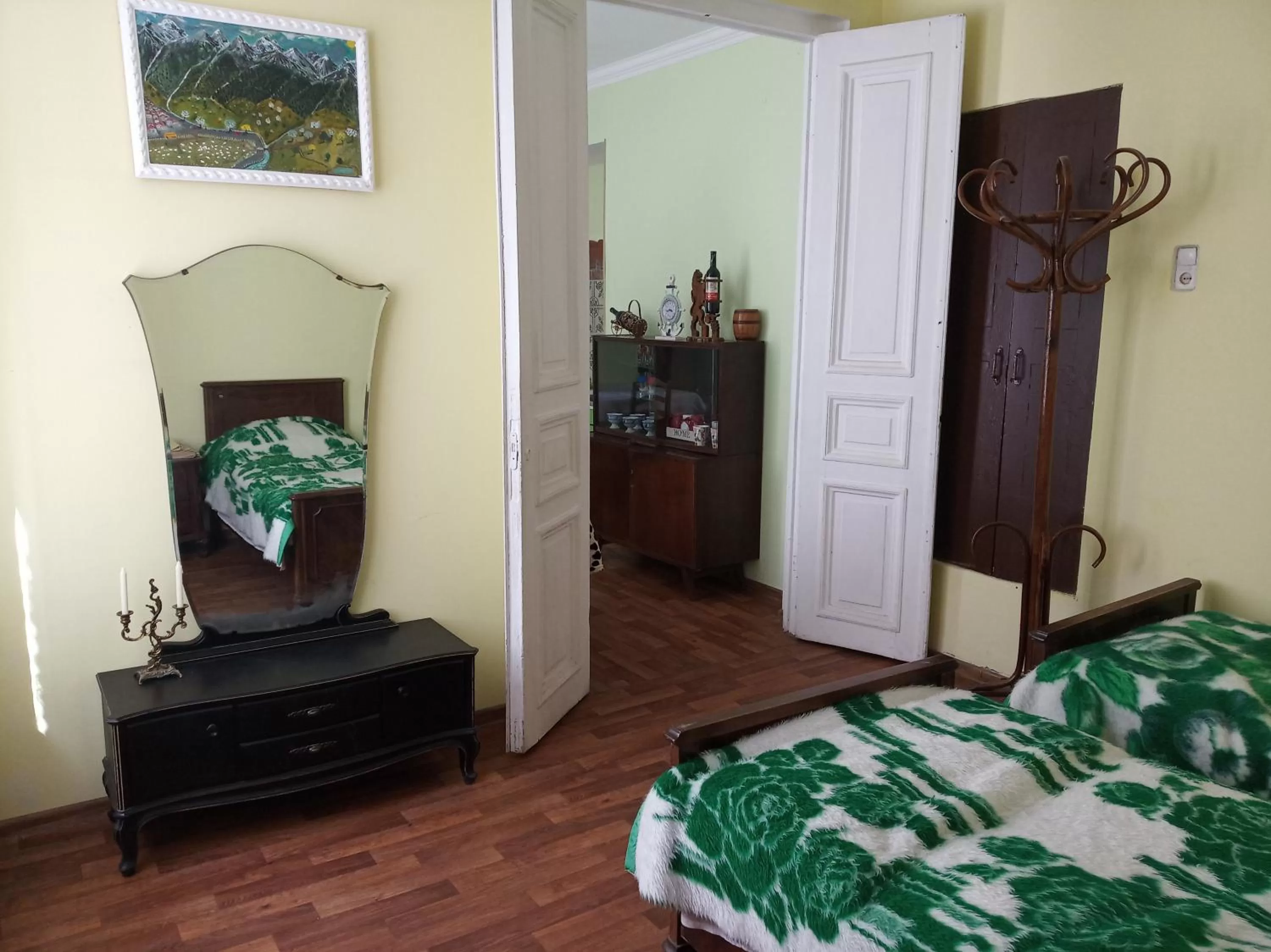 Bed in Nika's Guest House