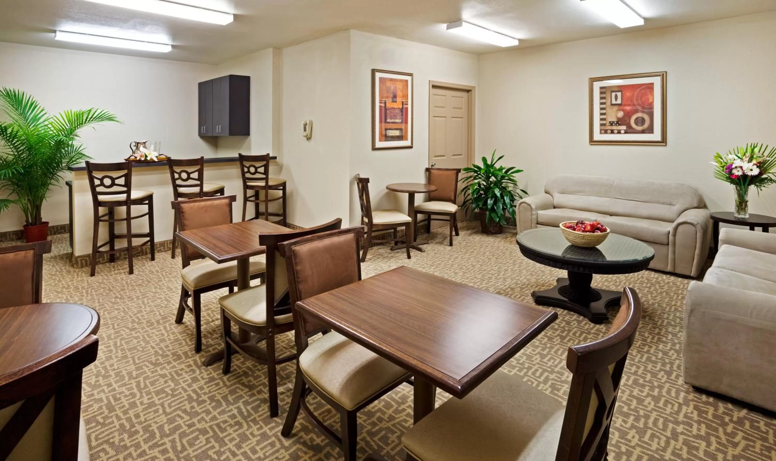 Meeting/conference room in Holiday Inn Hotel & Suites Beaufort at Highway 21 by IHG