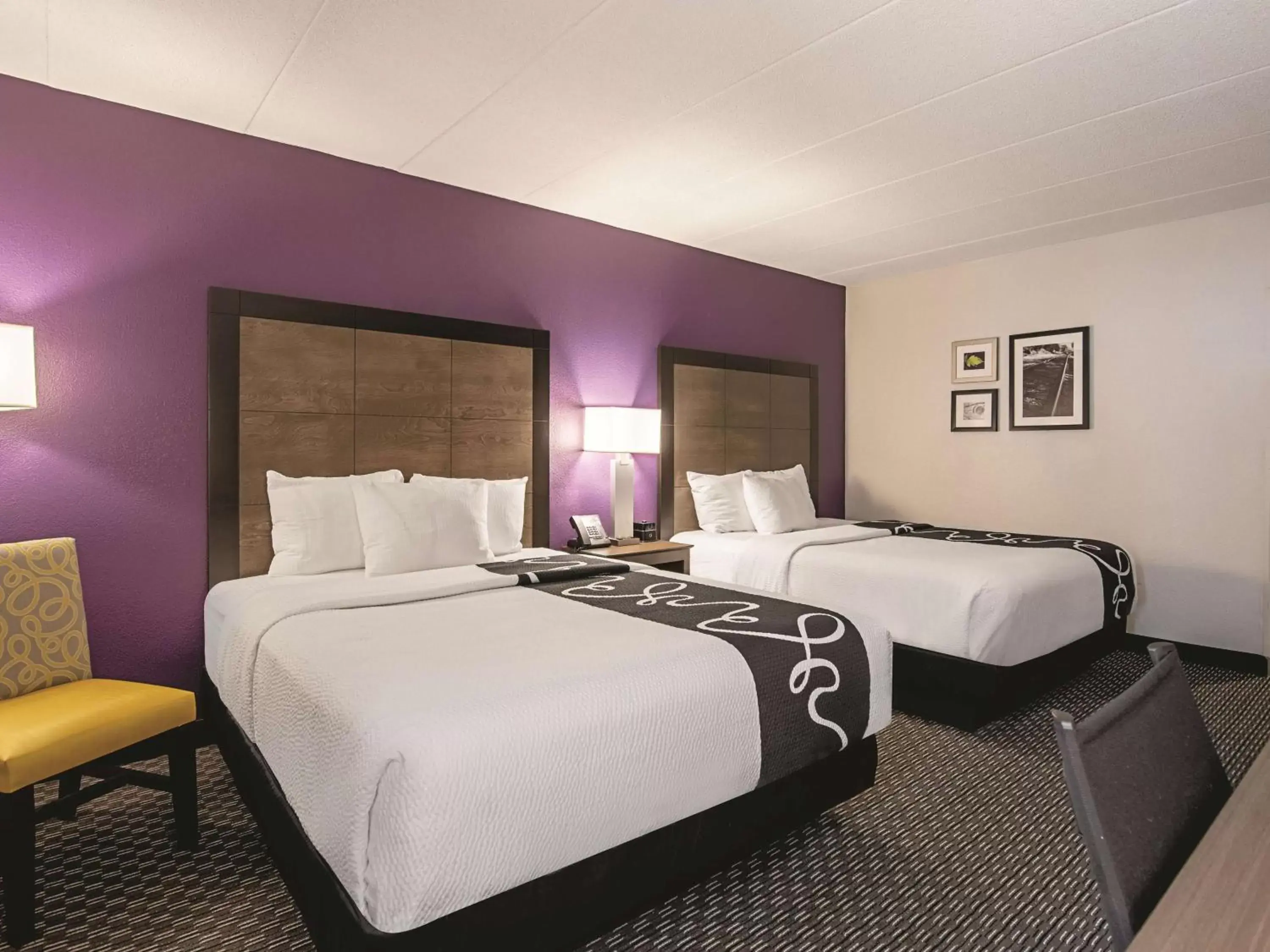 Deluxe Room with Two Queen Beds in La Quinta Inn & Suites by Wyndham Portland DT Maine Med Deluxe Room with Two Queen Beds in La Quinta Inn & Suites by Wyndham Portland DT Maine Med