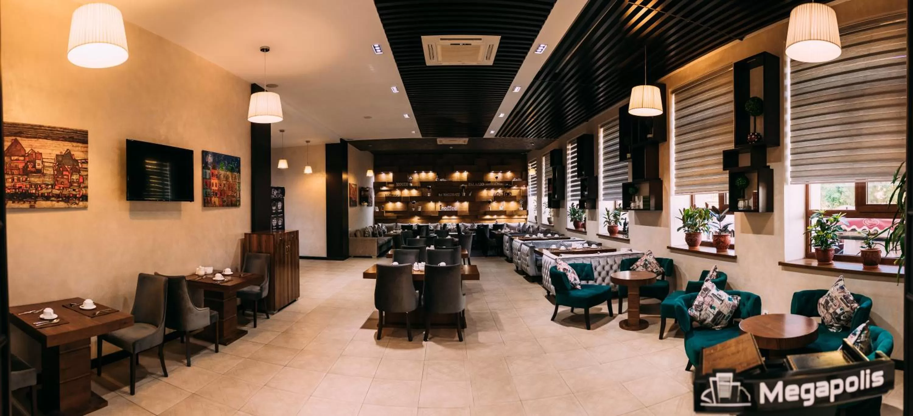 Restaurant/places to eat in Megapolis Hotel Shymkent
