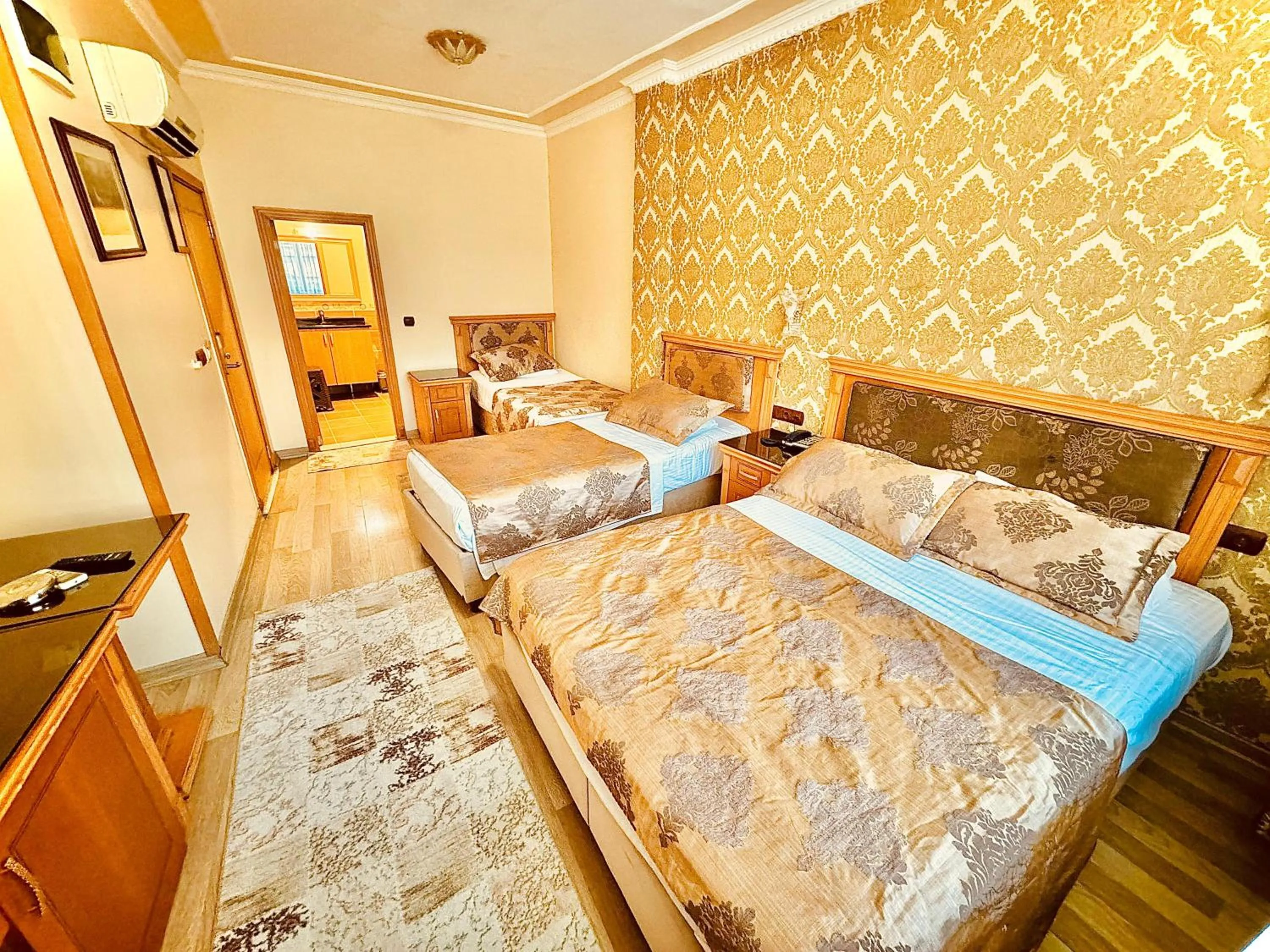 Massage, Bed in Grand Papirus Hotel