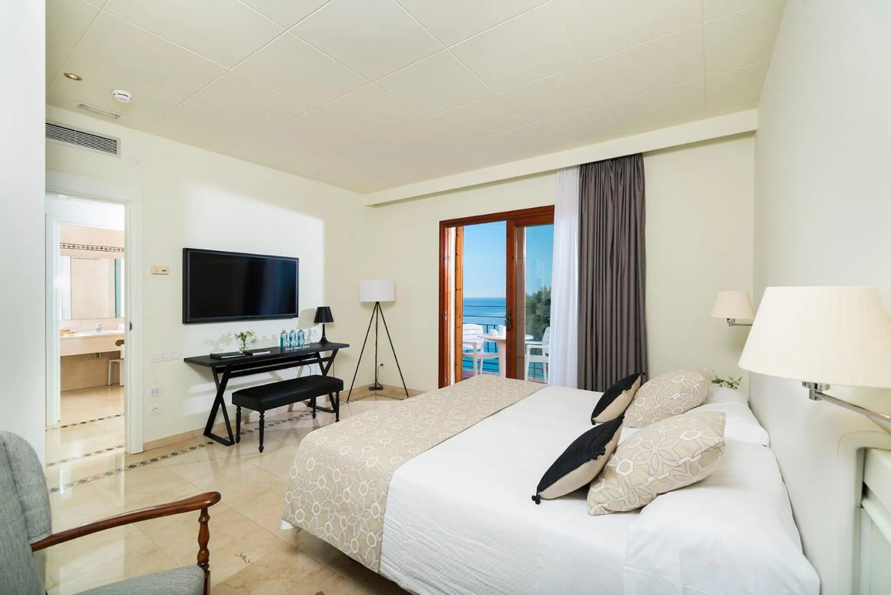 Bed in Hotel Santa Marta