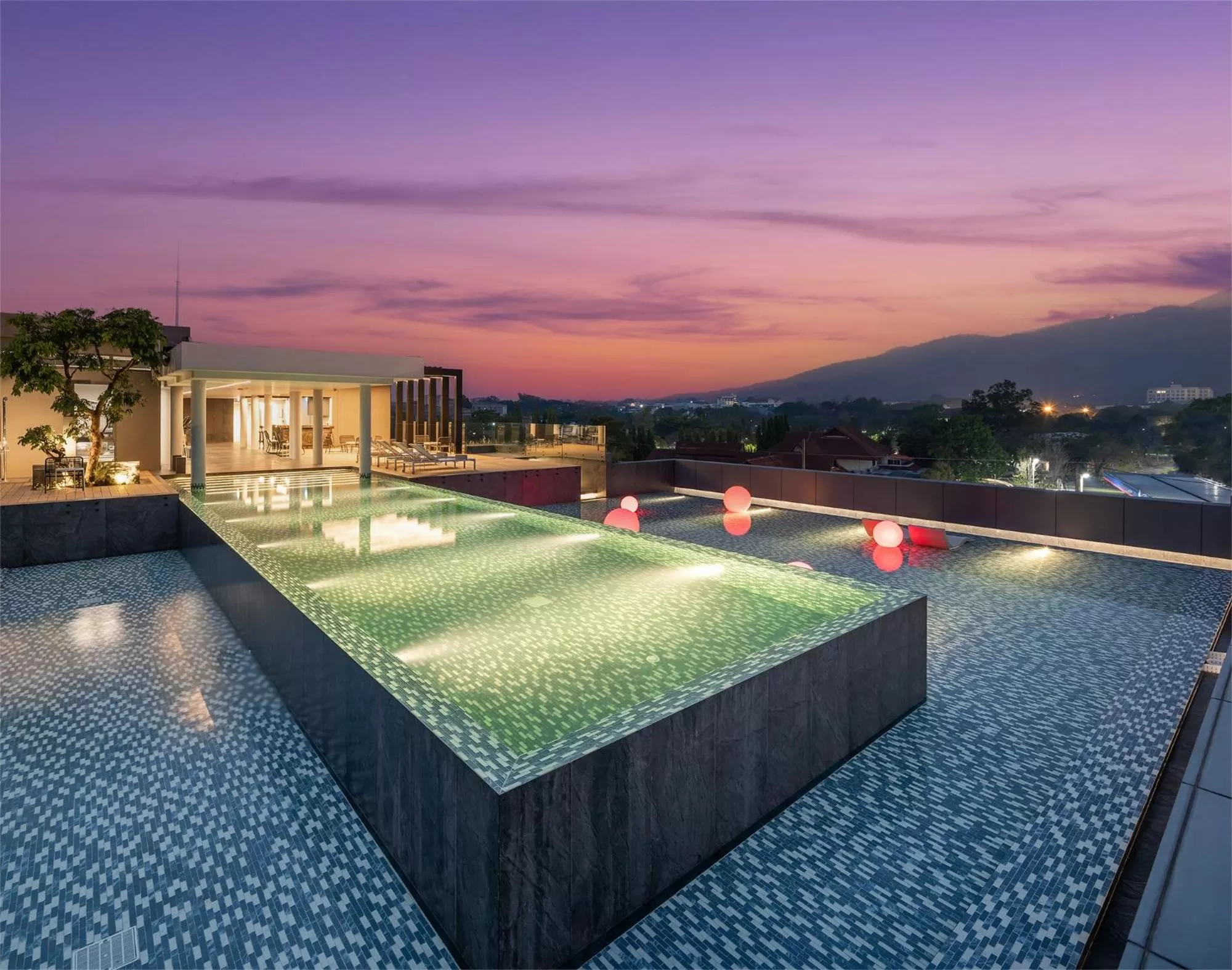 Swimming pool in Travelodge Nimman