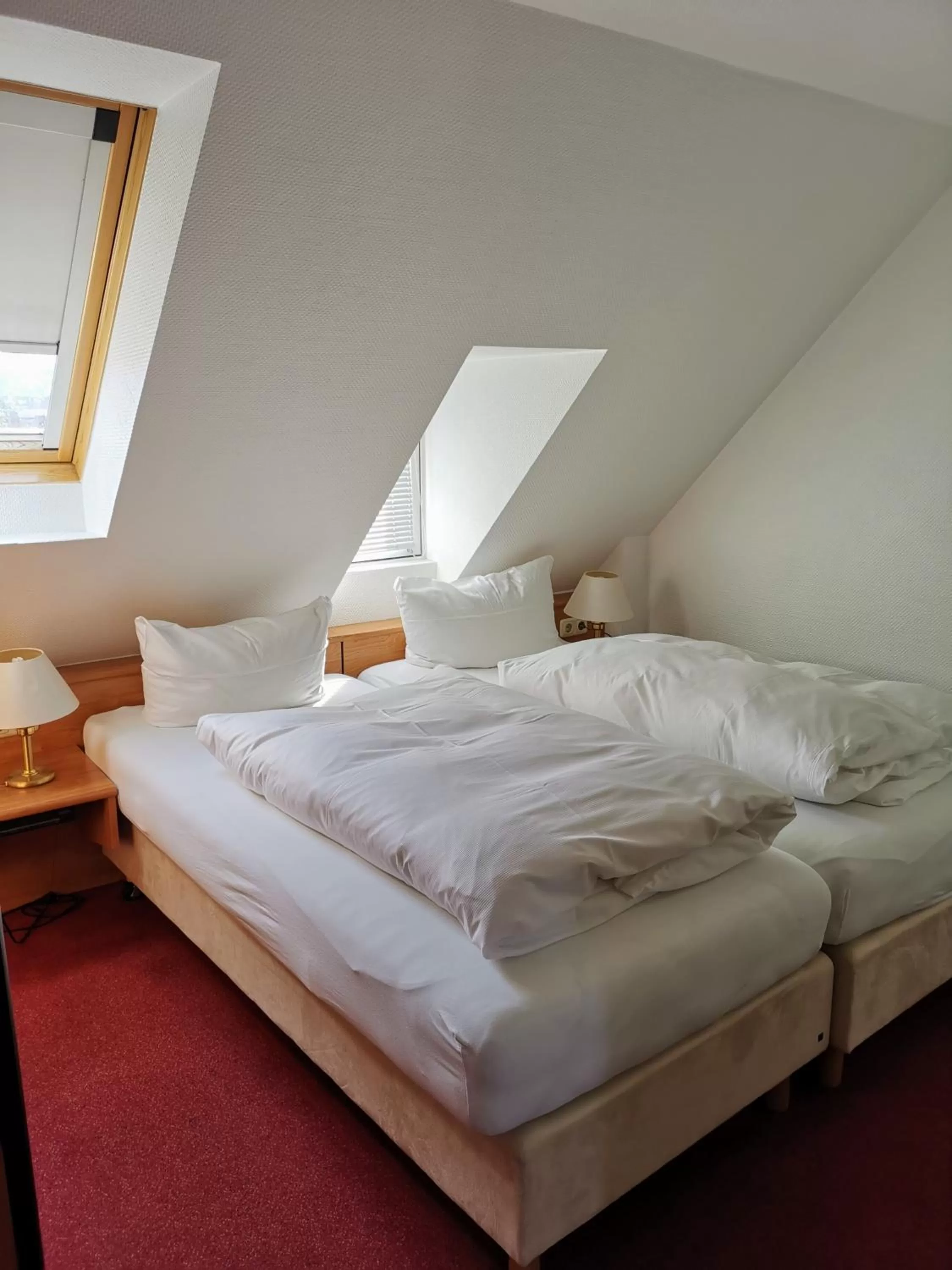 Photo of the whole room, Bed in Zum Winzermännle