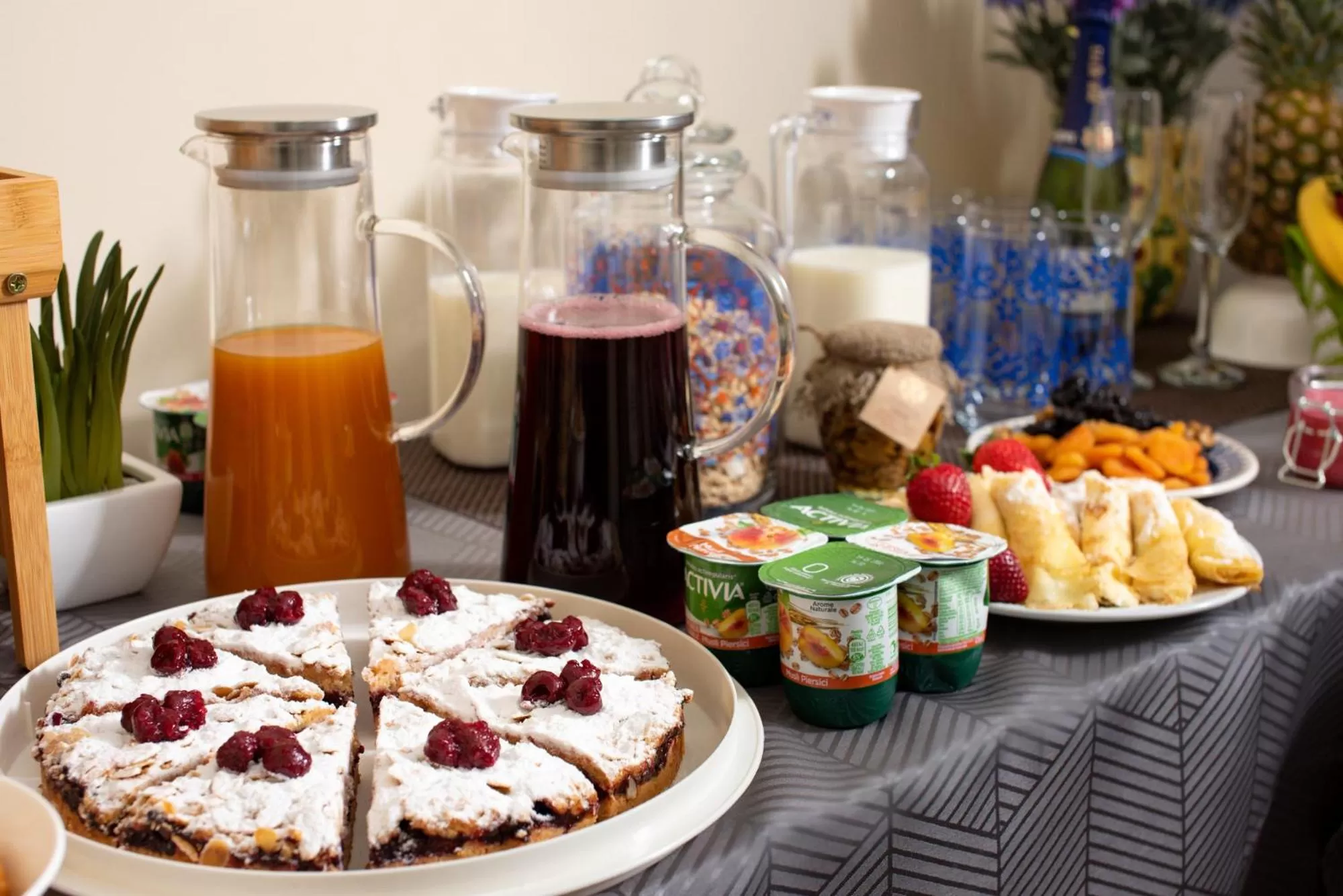 Breakfast, Food in Art Hotel