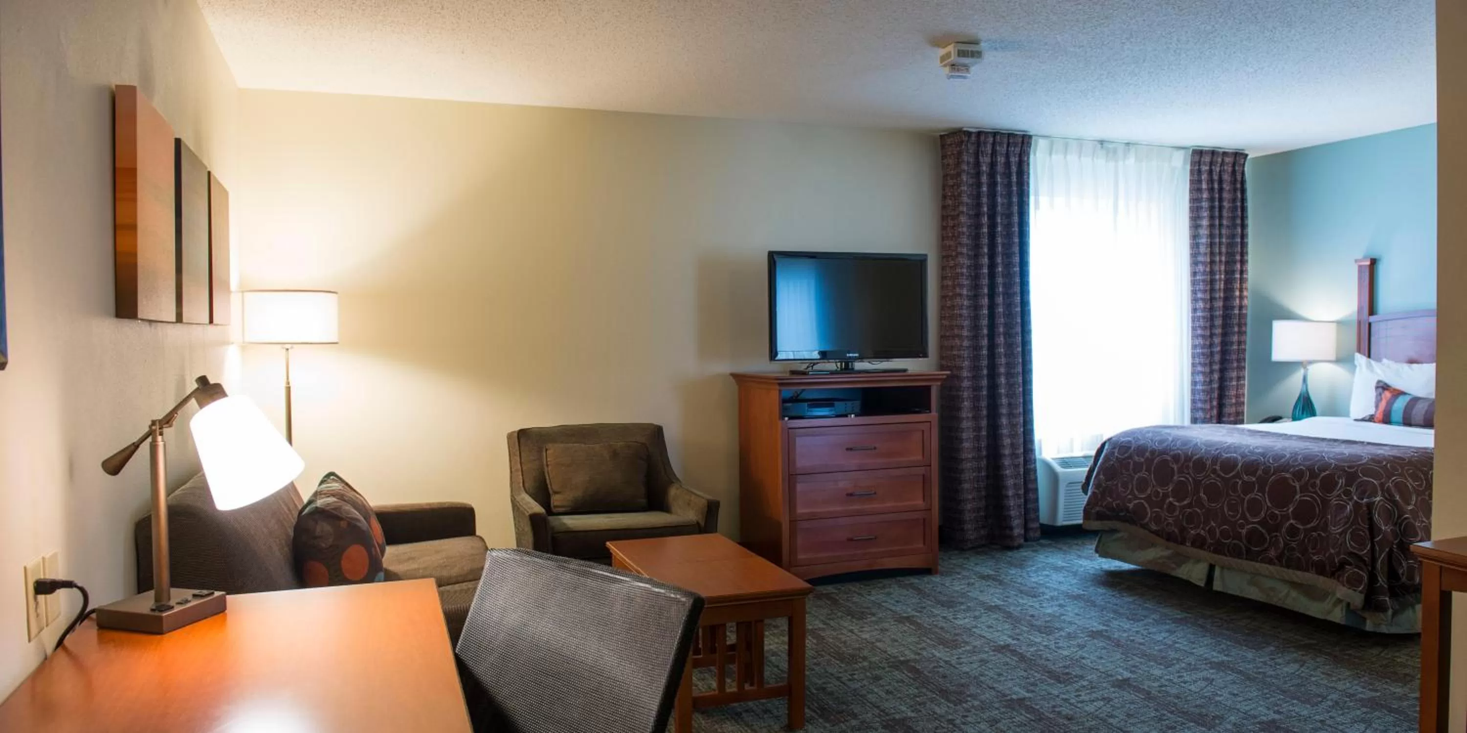 Photo of the whole room, Bed in Staybridge Suites Fargo by IHG