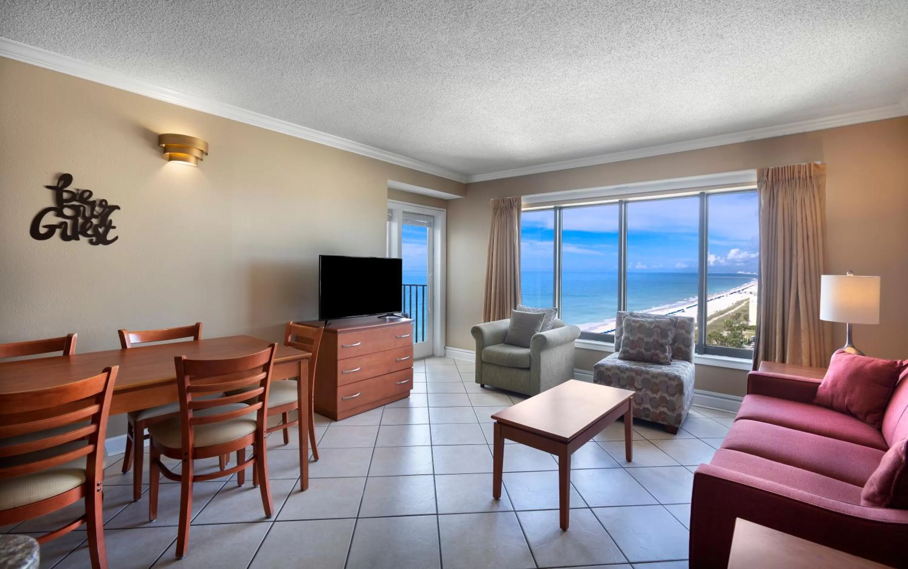 Queen Suite in Palace Resort