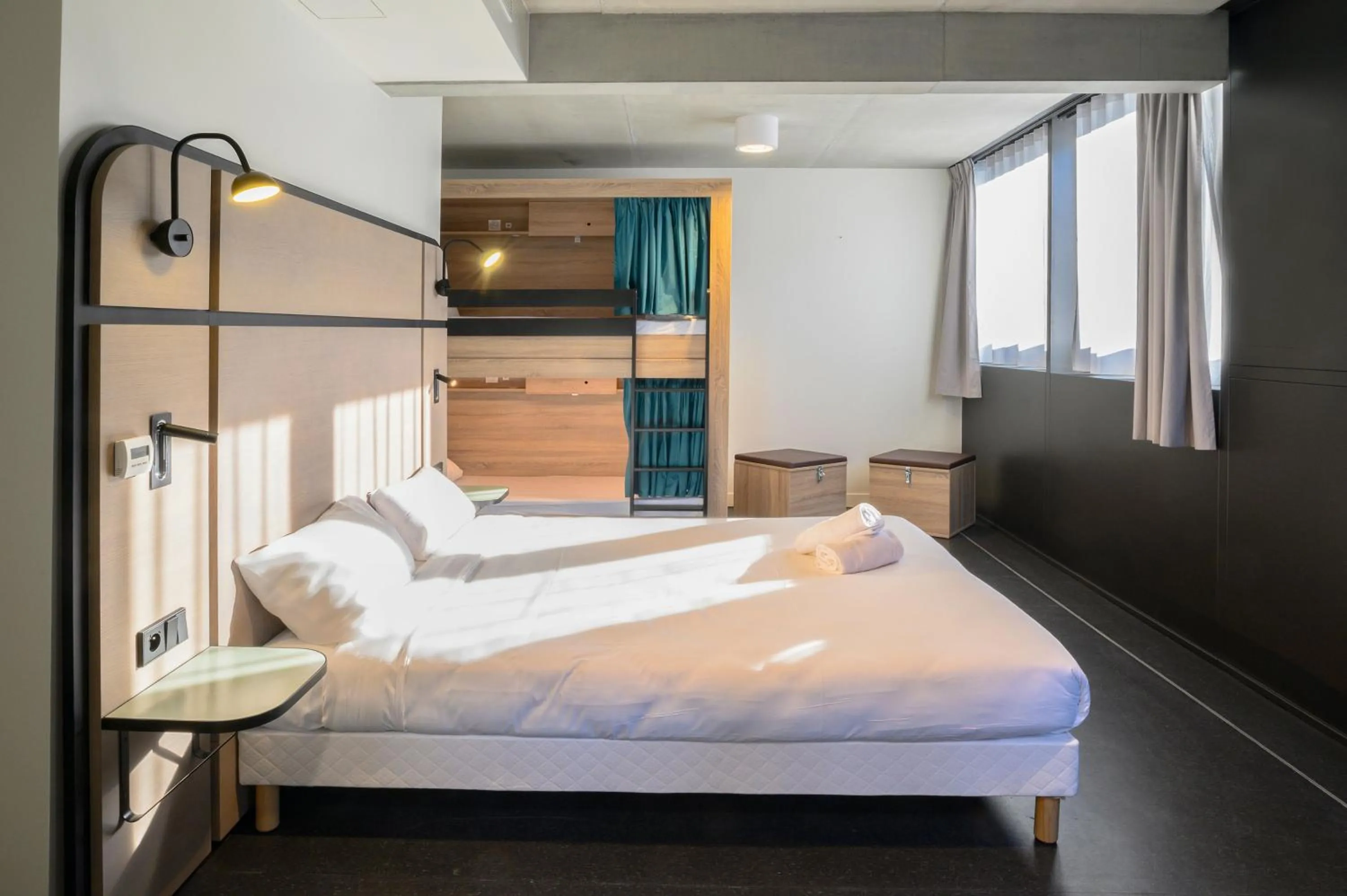 Bed in The People - Paris Marais