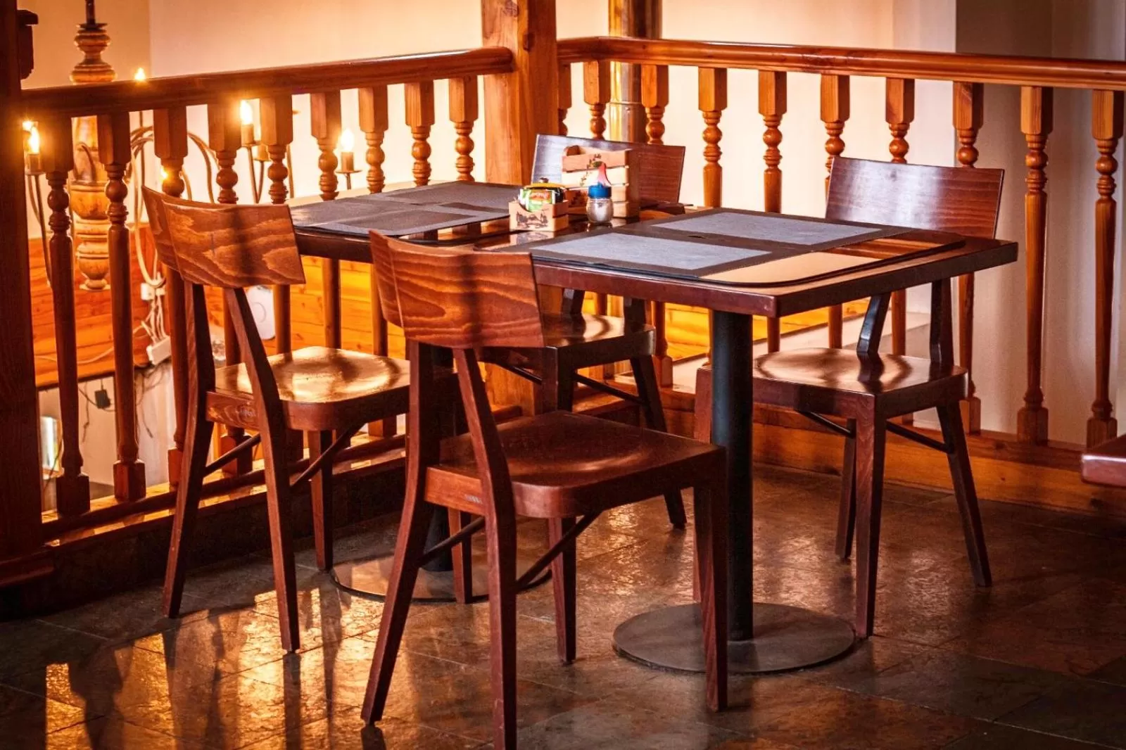 Dining area, Restaurant/Places to Eat in Hotel Inti Kuyen Plaza