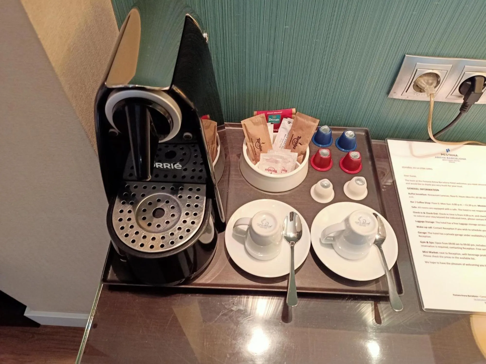Coffee/tea facilities in Pestana Arena Barcelona