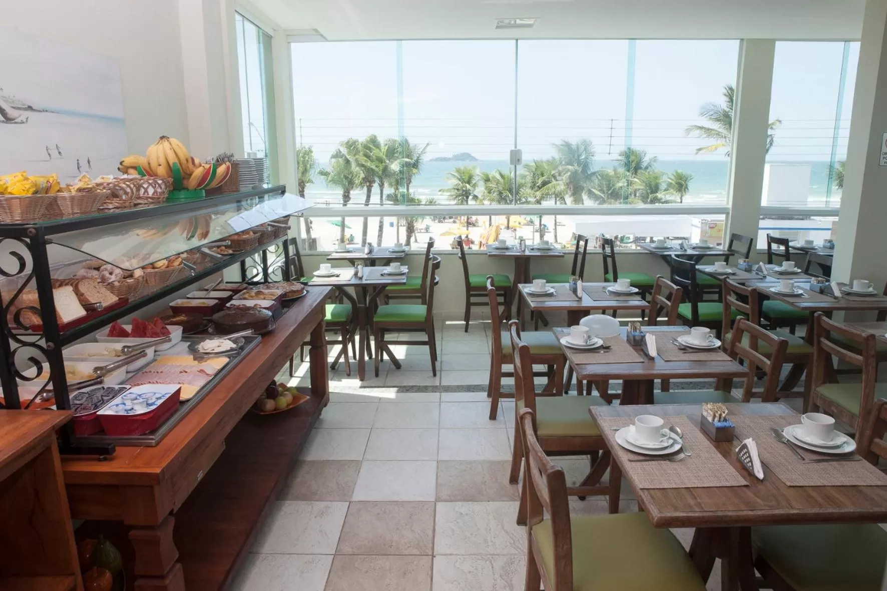 Restaurant/places to eat in Hotel Vicino al Mare - Frente mar