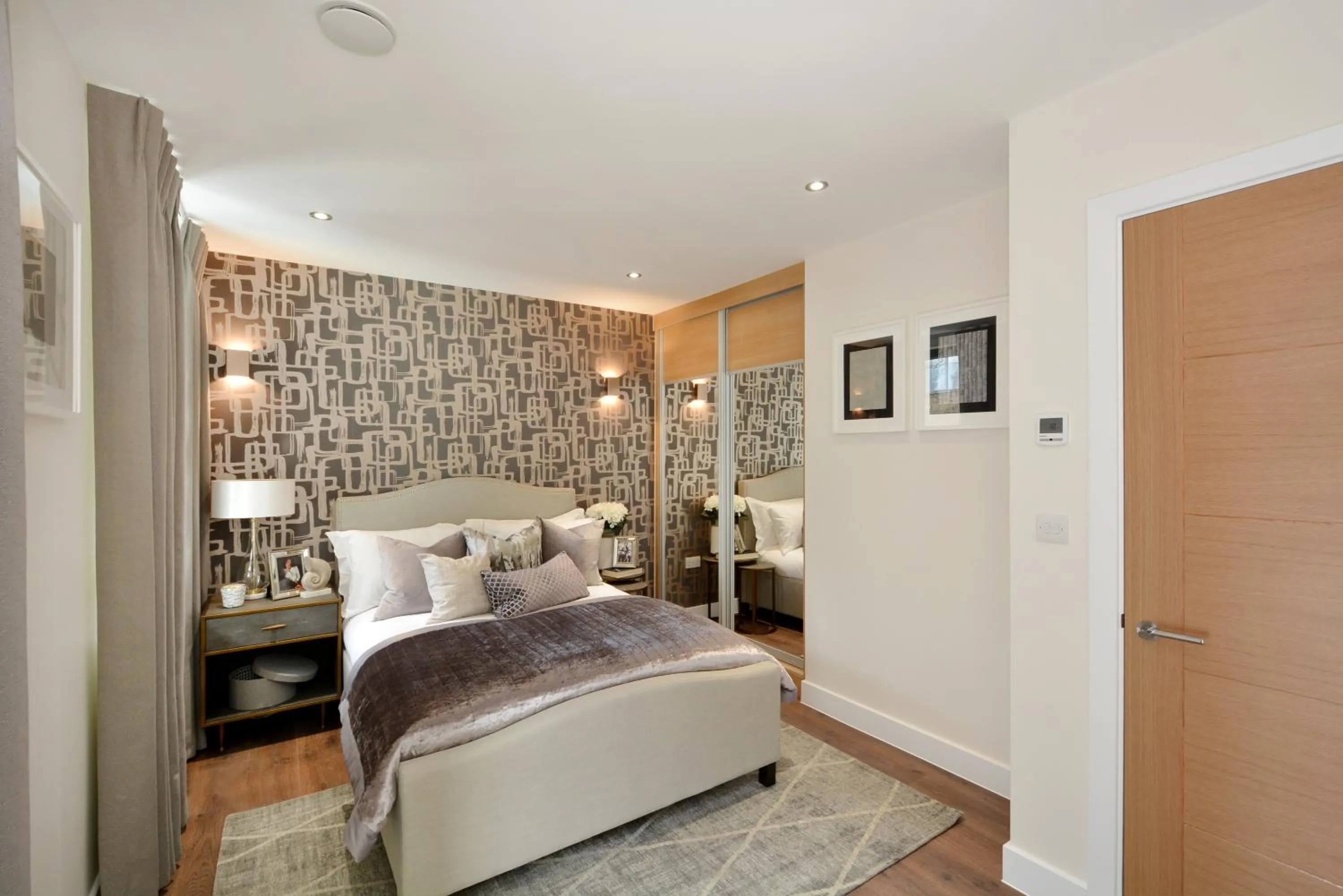 Bed in Twyne House Apartments