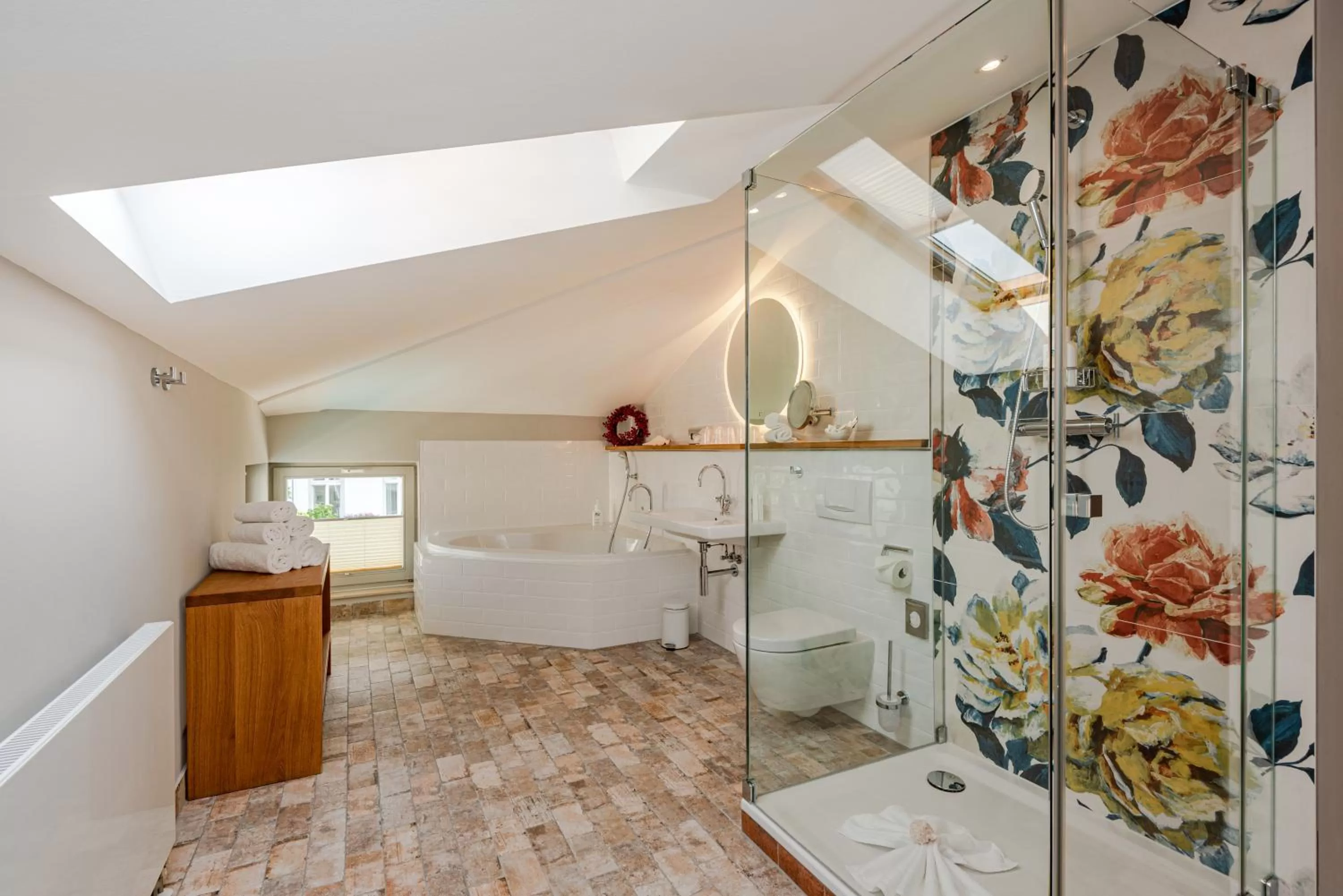 Shower in Strandhotel Heringsdorf mit Soleaußenpool 30 Grad