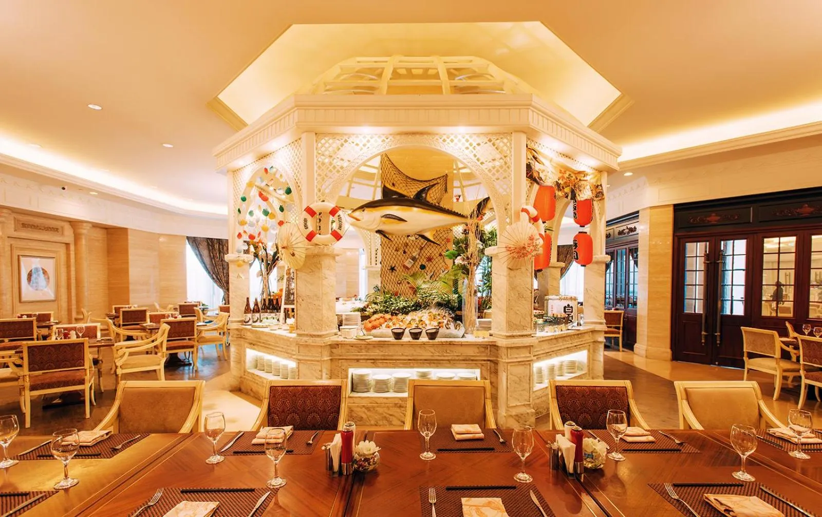 Restaurant/places to eat in Orient-Anyi international Hotel