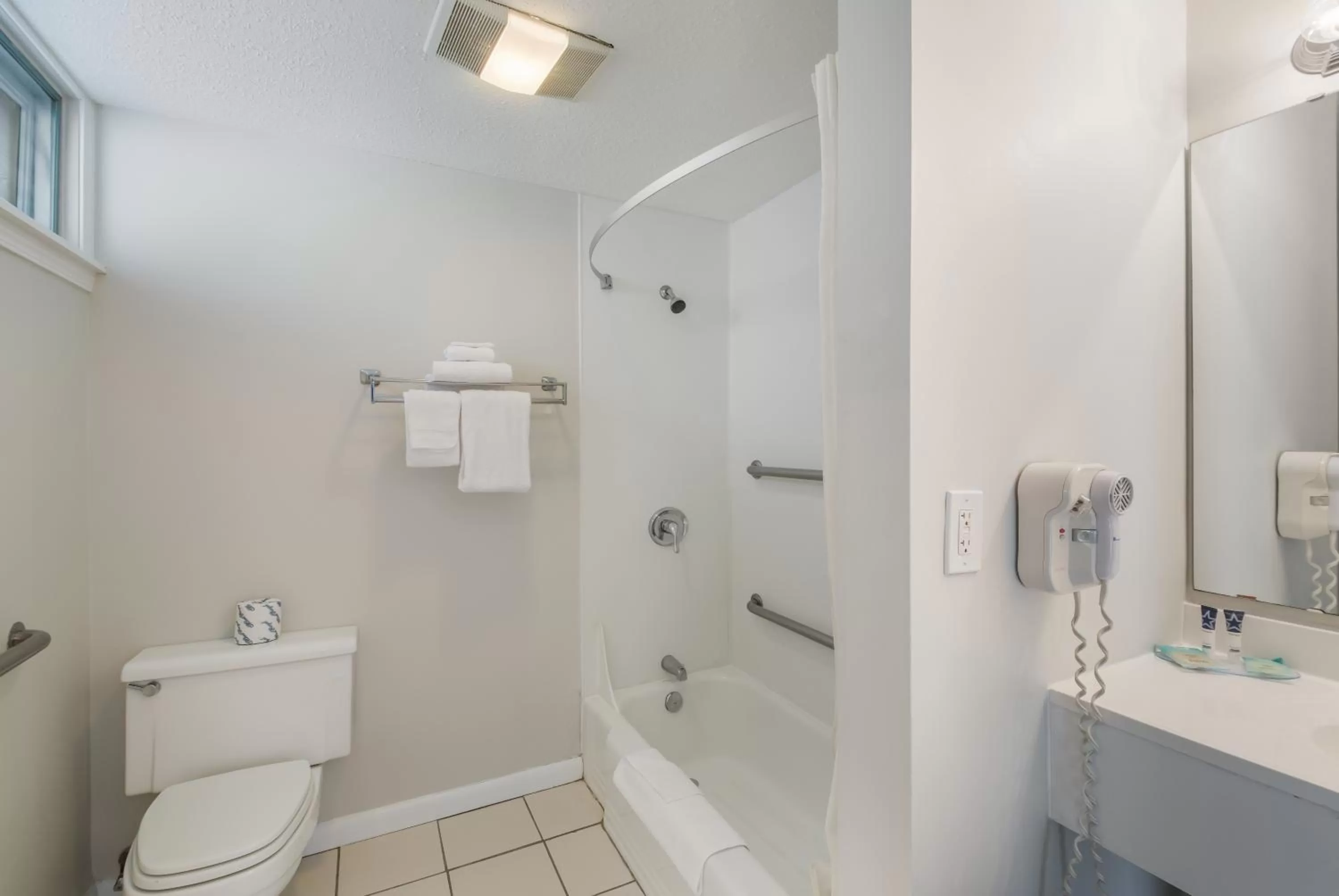 Bathroom in Americas Best Value Inn-Painted Post