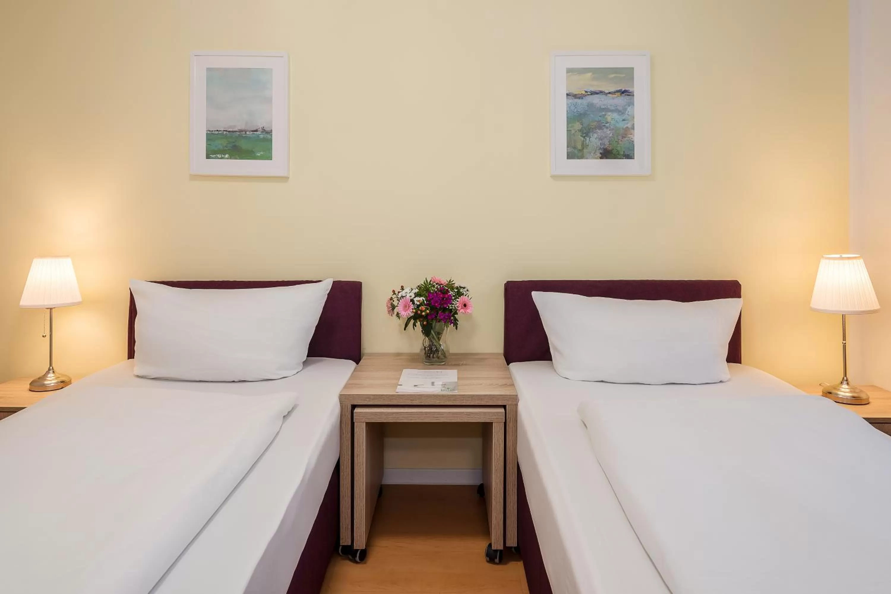 Bed in Hotel City Green Berlin