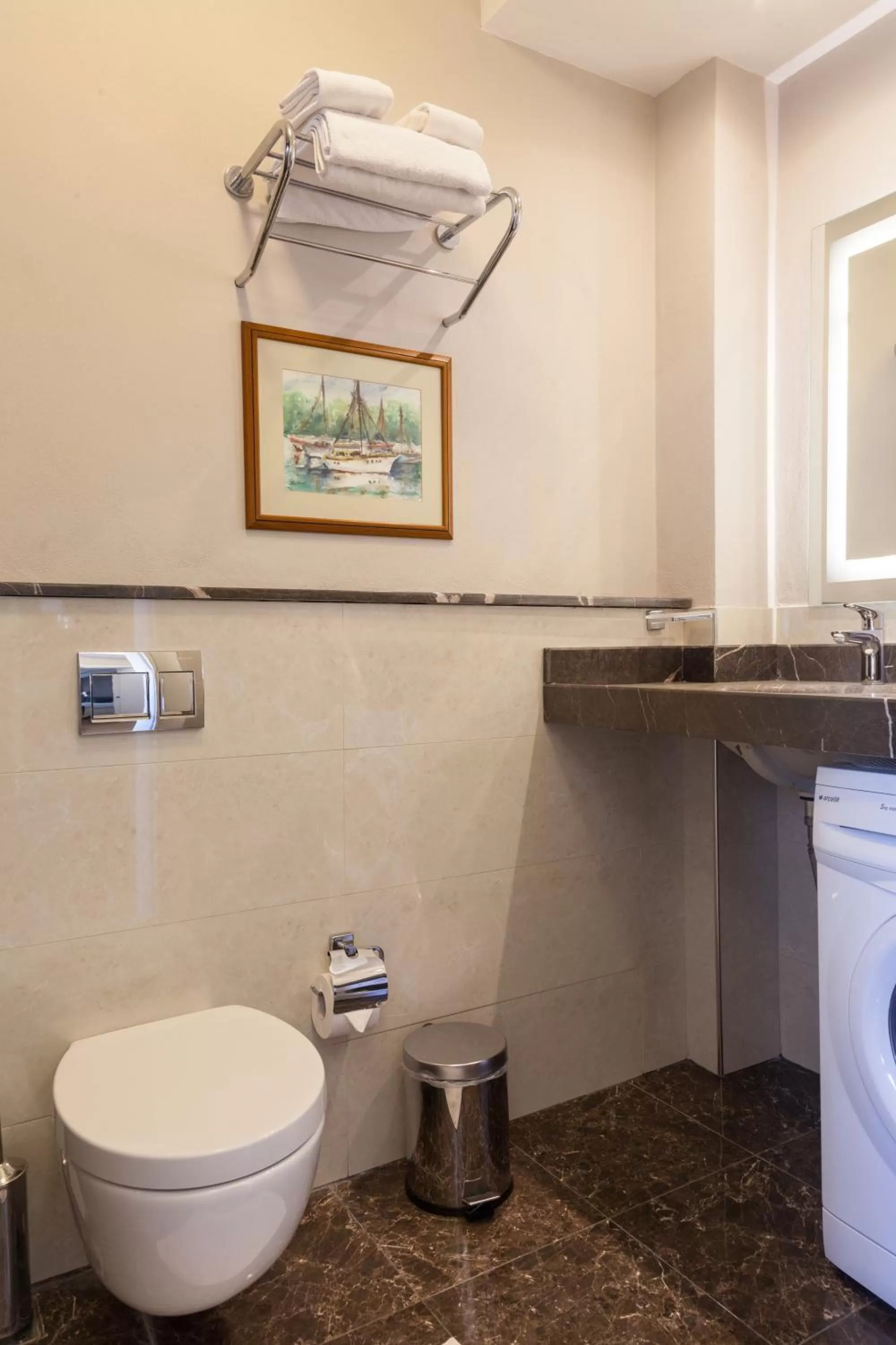 Shower, Bathroom in Sun Garden Apart Hotel