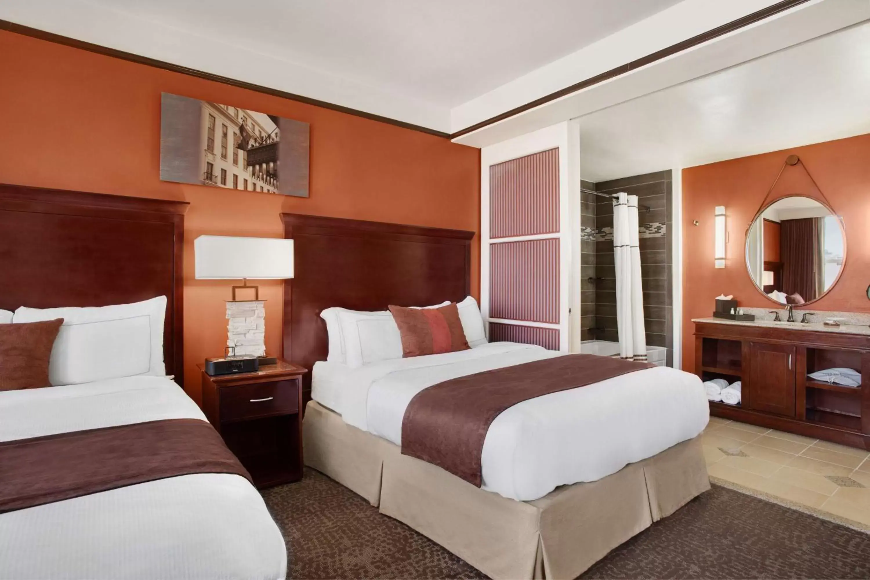 Double Room with Two Double Beds - Hearing Accessible in The Emily Morgan Hotel - A DoubleTree by Hilton Double Room with Two Double Beds - Hearing Accessible in The Emily Morgan Hotel - A DoubleTree by Hilton