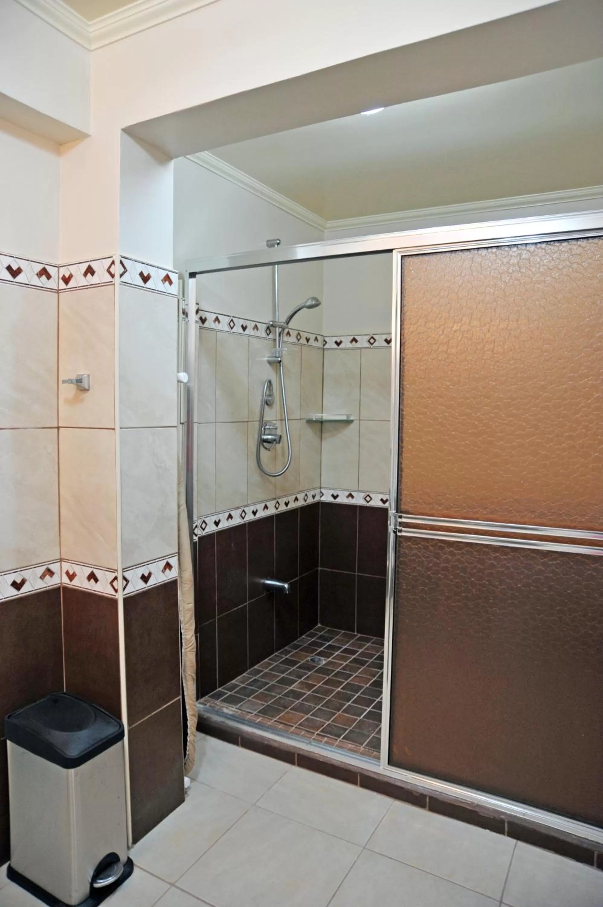 Bathroom in Culture Crossroads Inn