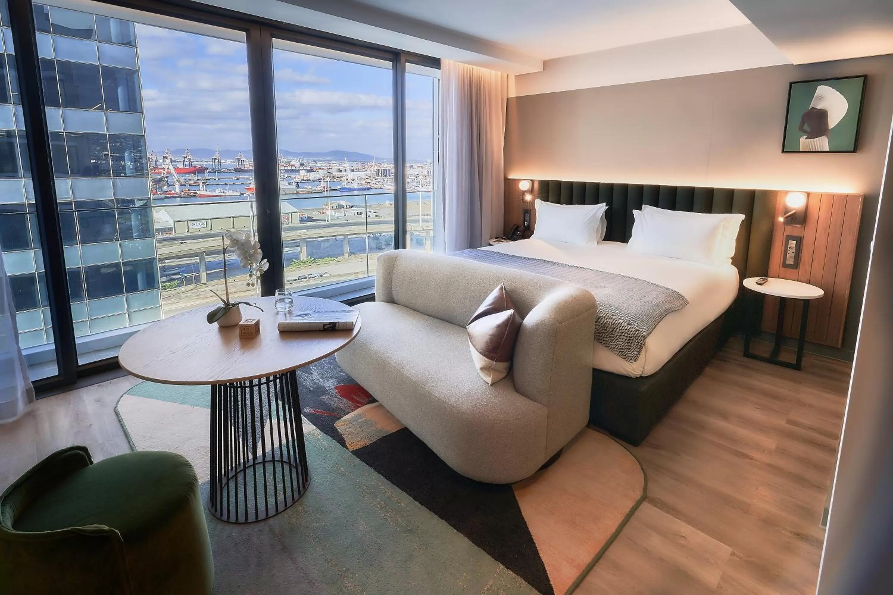 Bathroom, Bed in The Rockefeller Hotel by NEWMARK