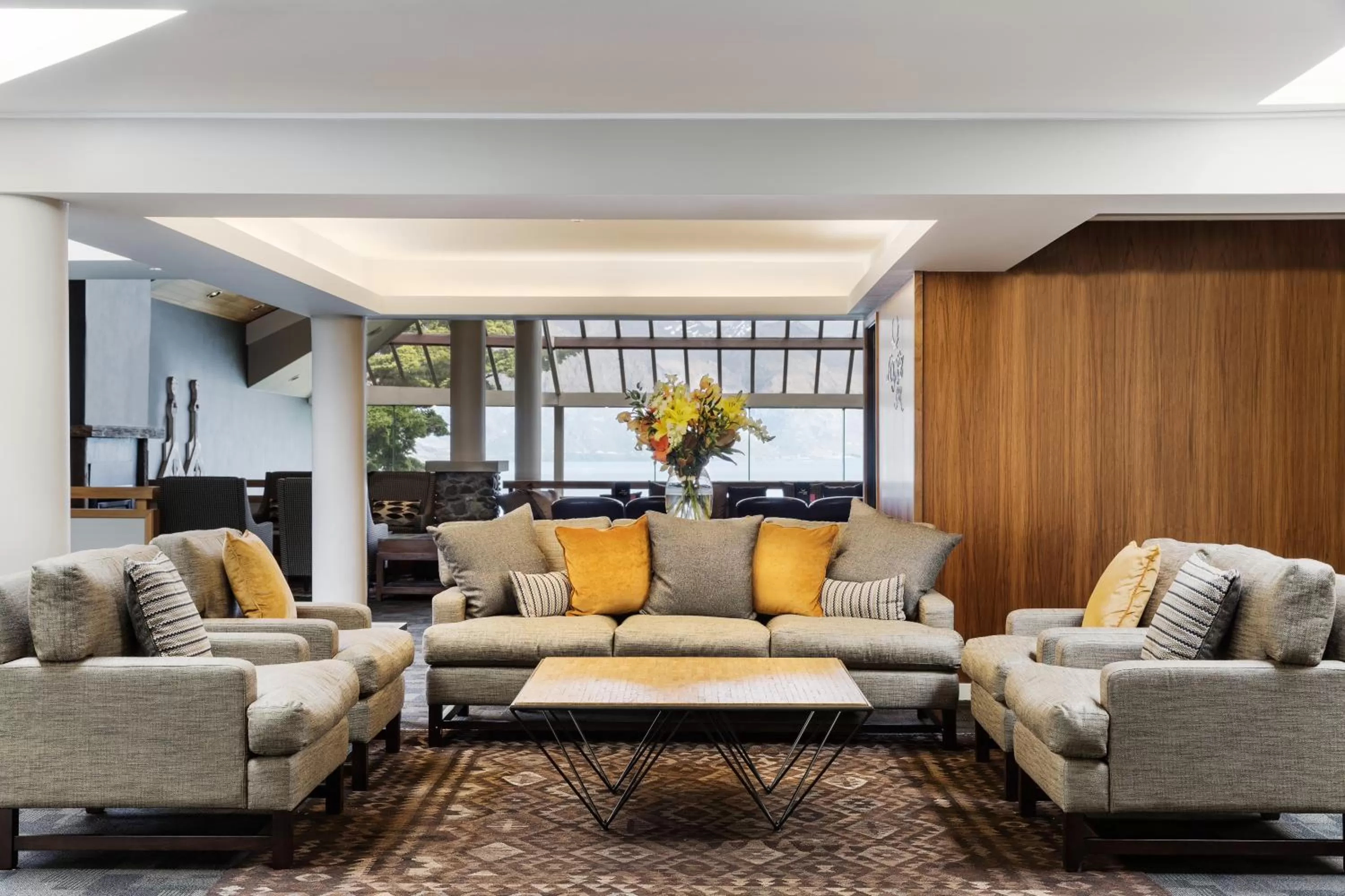 Lobby or reception in Mercure Queenstown Resort
