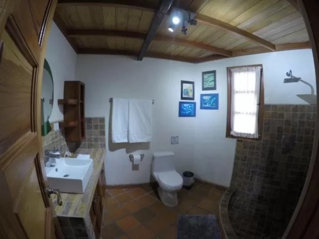 Bathroom in Cabañas La Casa de Pucha