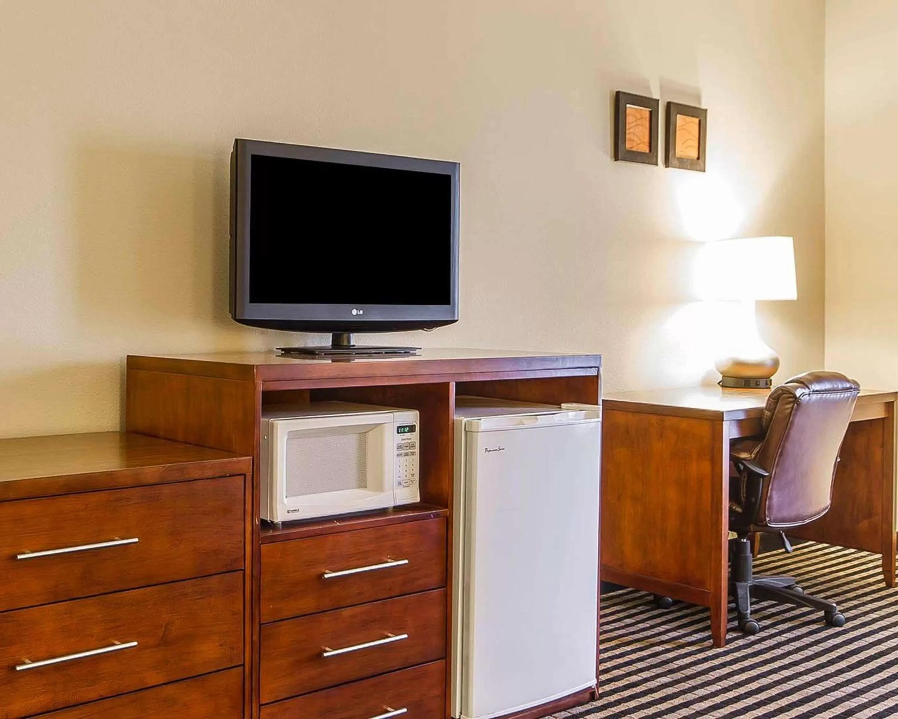 Photo of the whole room in Comfort Inn Owatonna near Medical Center