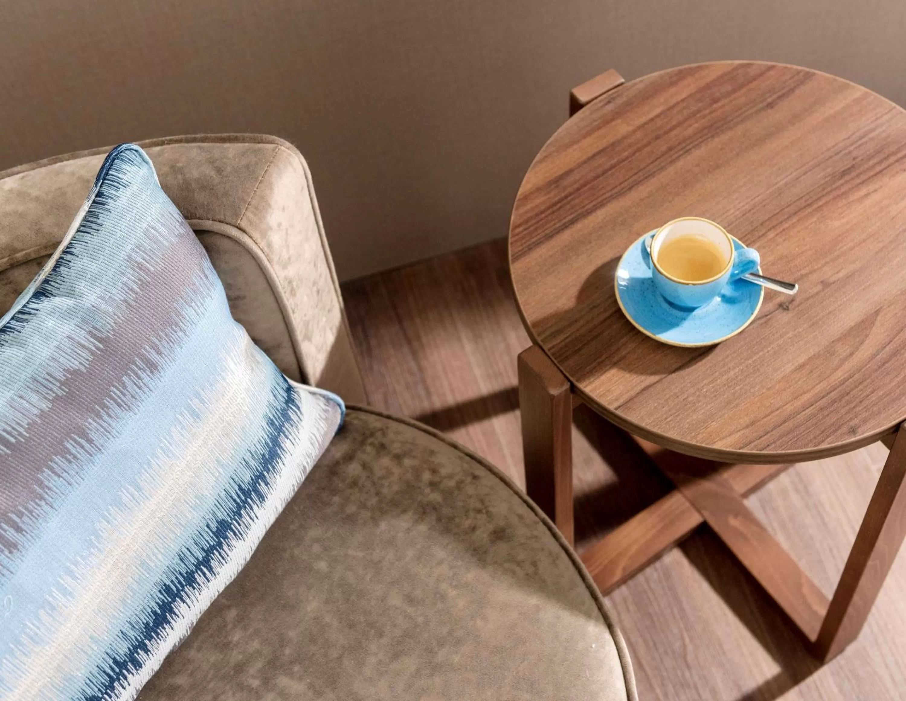 Photo of the whole room in Hyatt House Frankfurt Eschborn