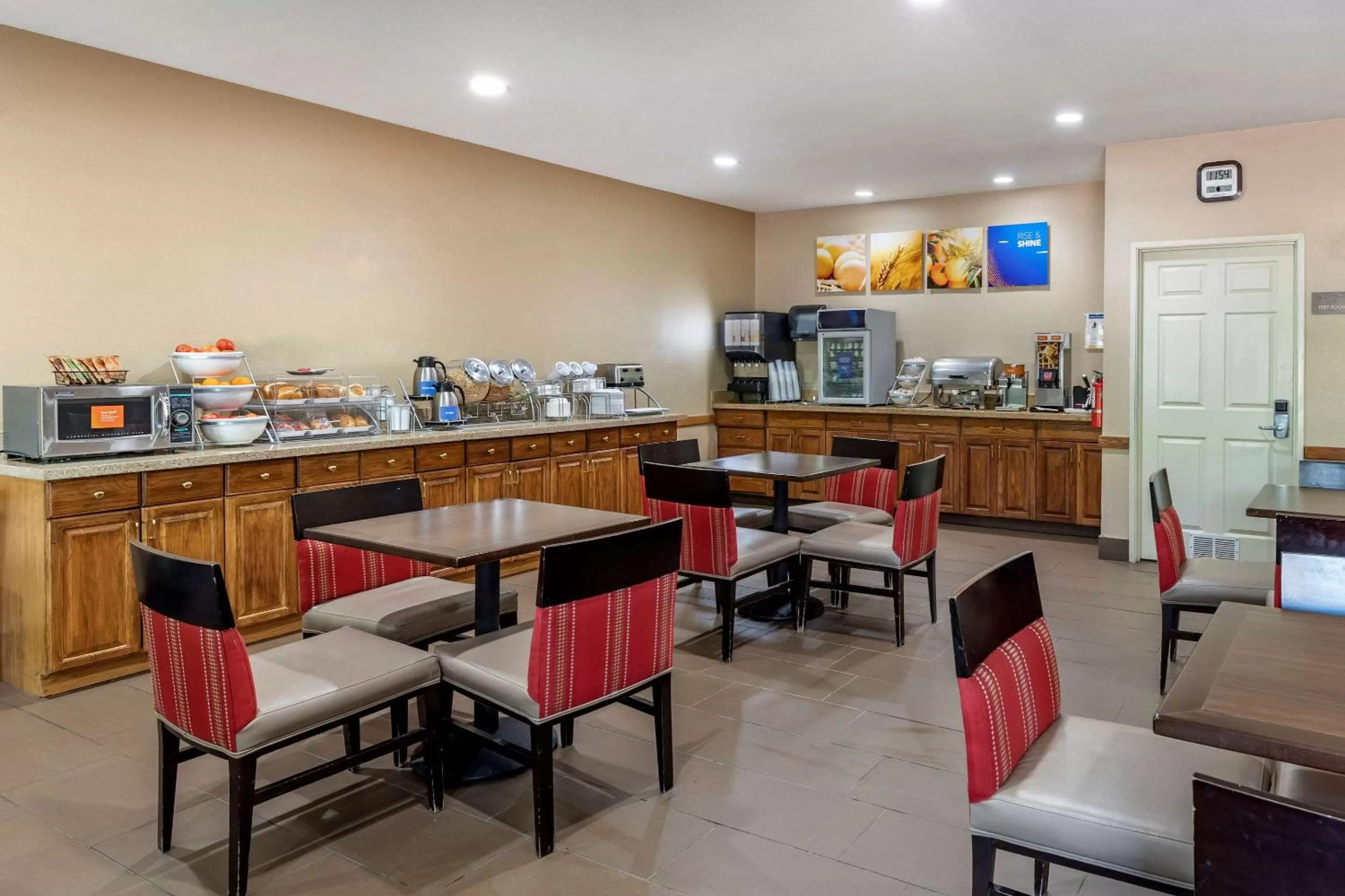 Restaurant/places to eat in Comfort Suites Fort Collins Near University