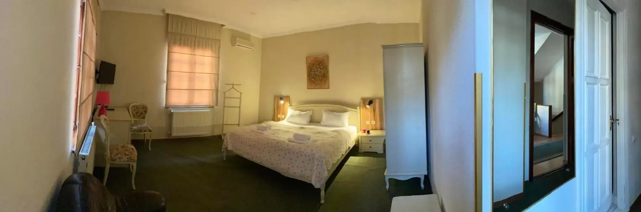 Bed in Demi Hotel Bed in Demi Hotel