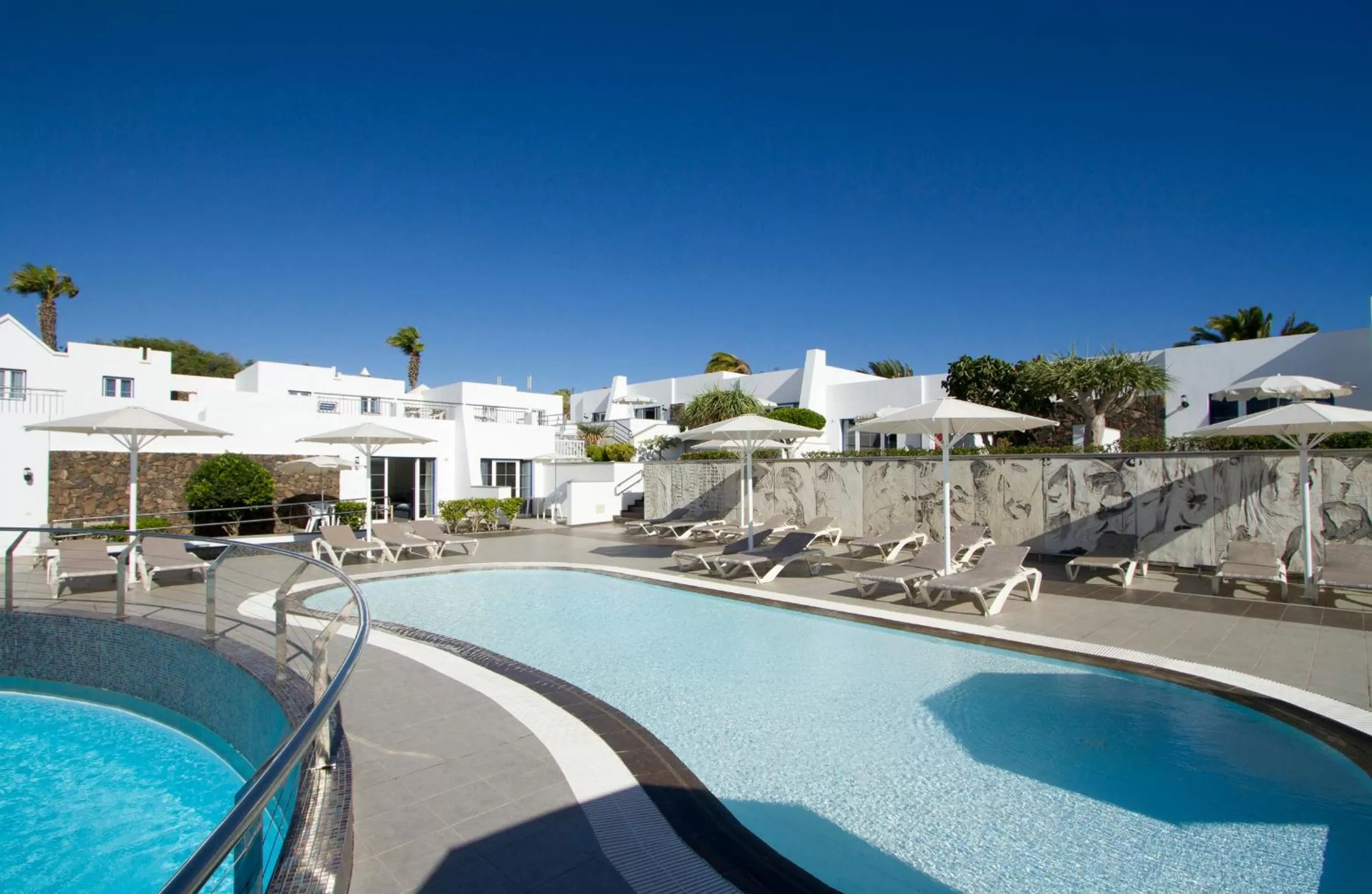 Swimming pool in Nautilus Lanzarote