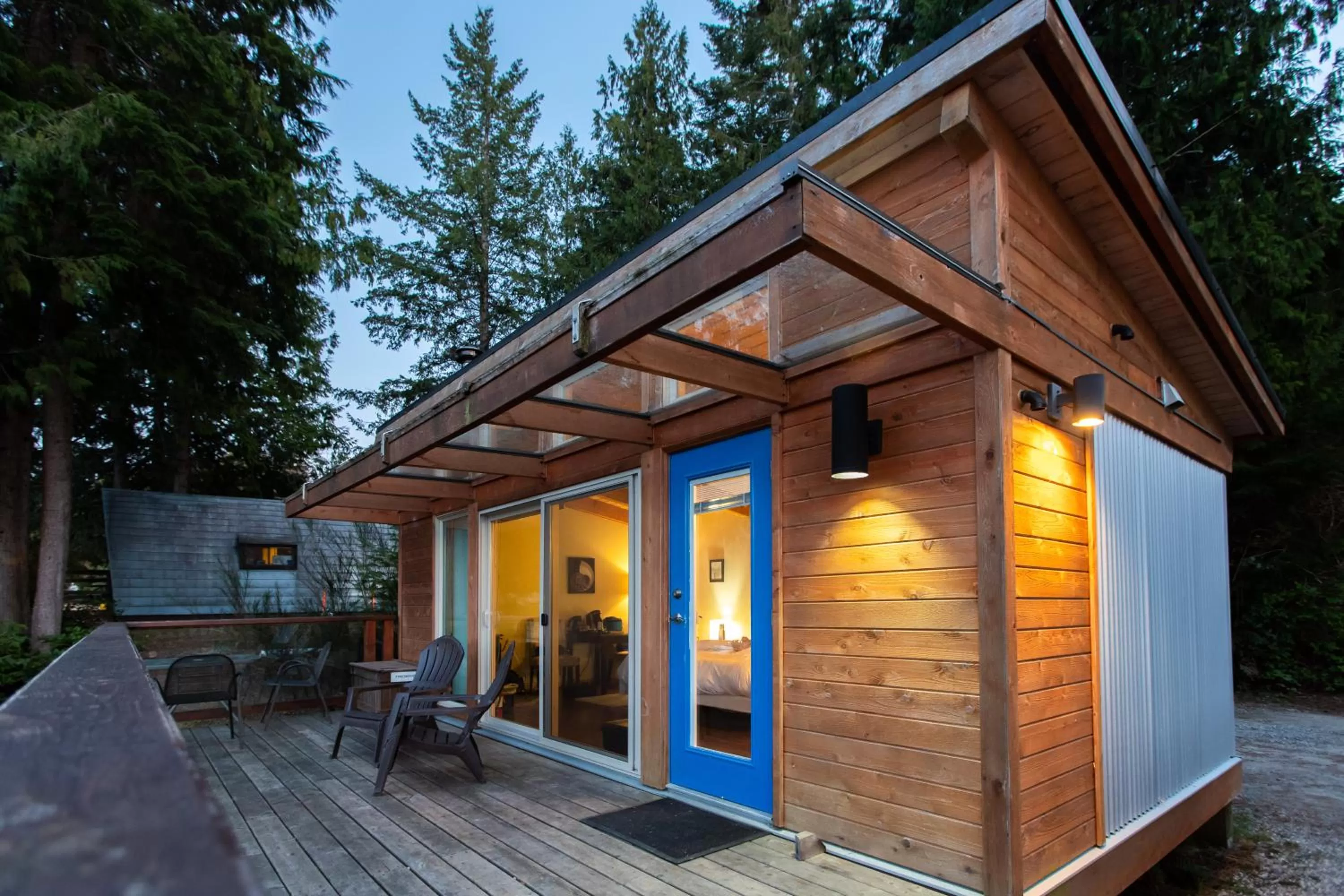 Patio in Backeddy Resort and Marina