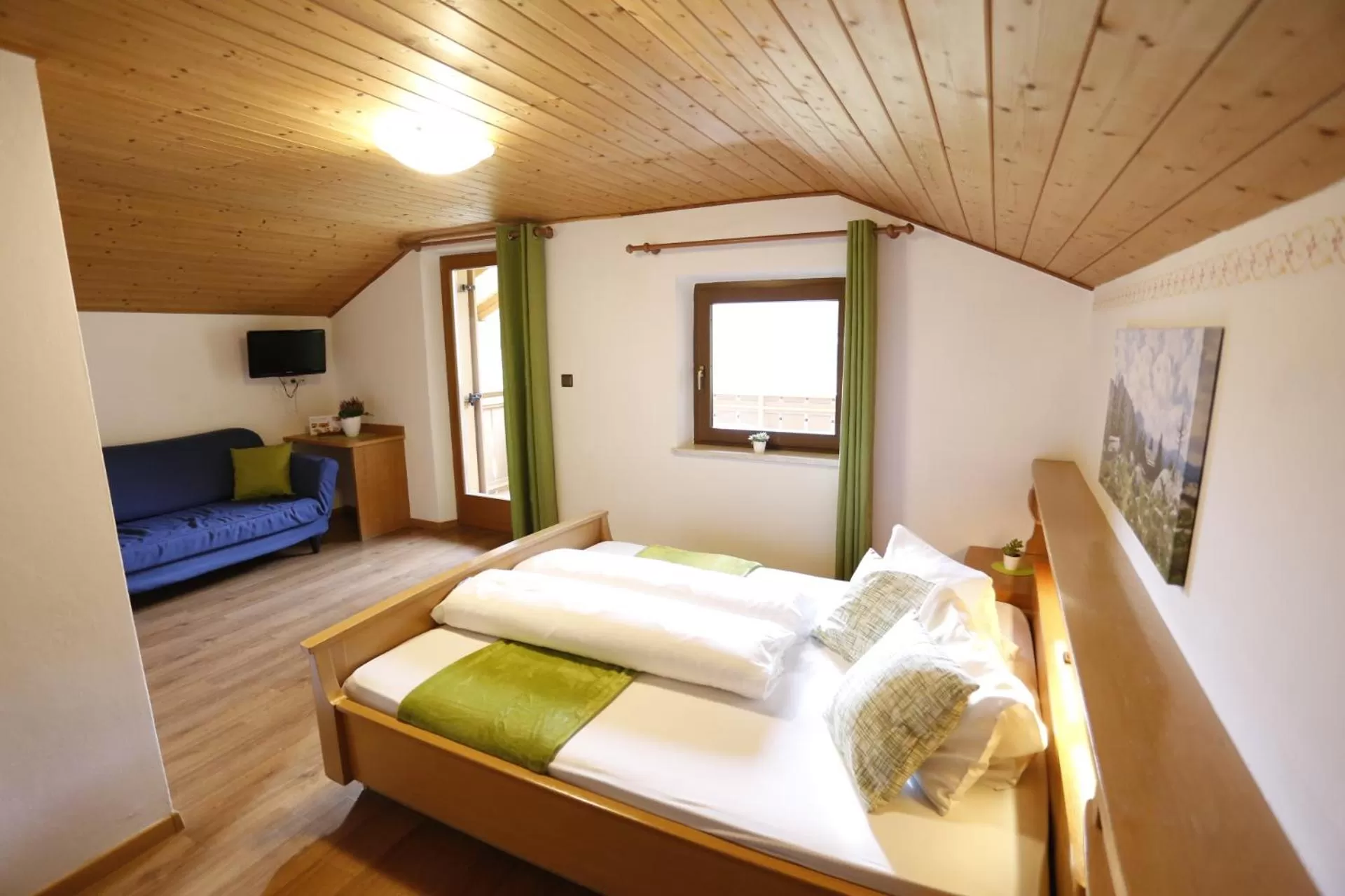 TV and multimedia, Bed in Almhotel Bergerhof