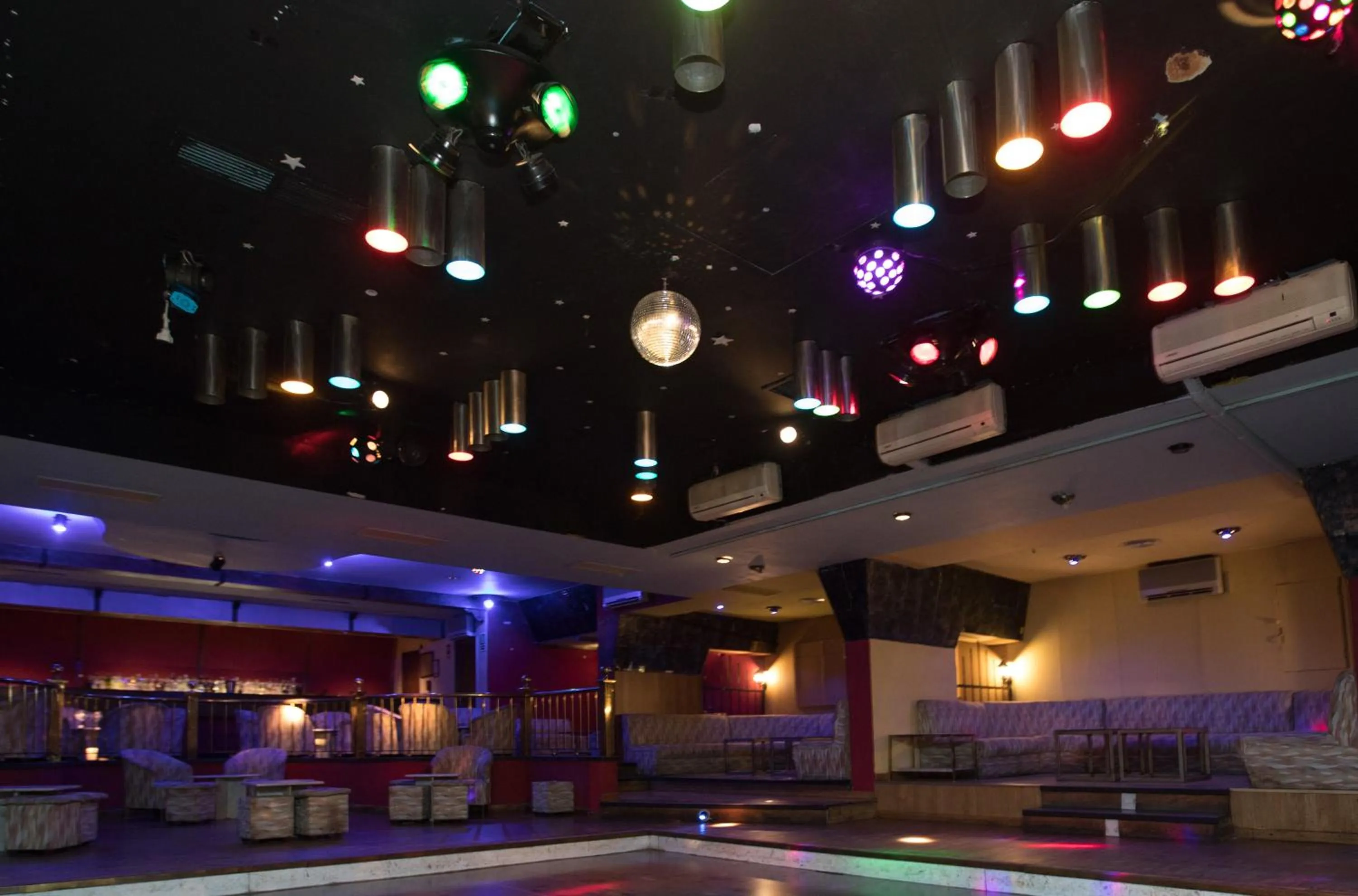 Nightclub / DJ in Hotel Reconquista