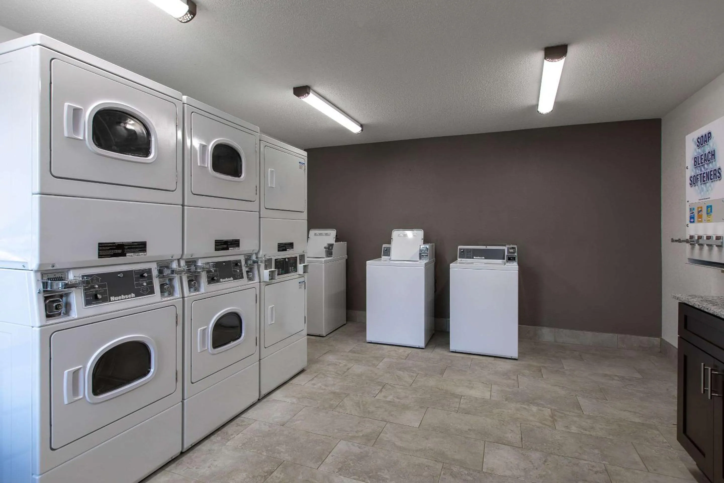 laundry in Suburban Studios Spartanburg - I-26