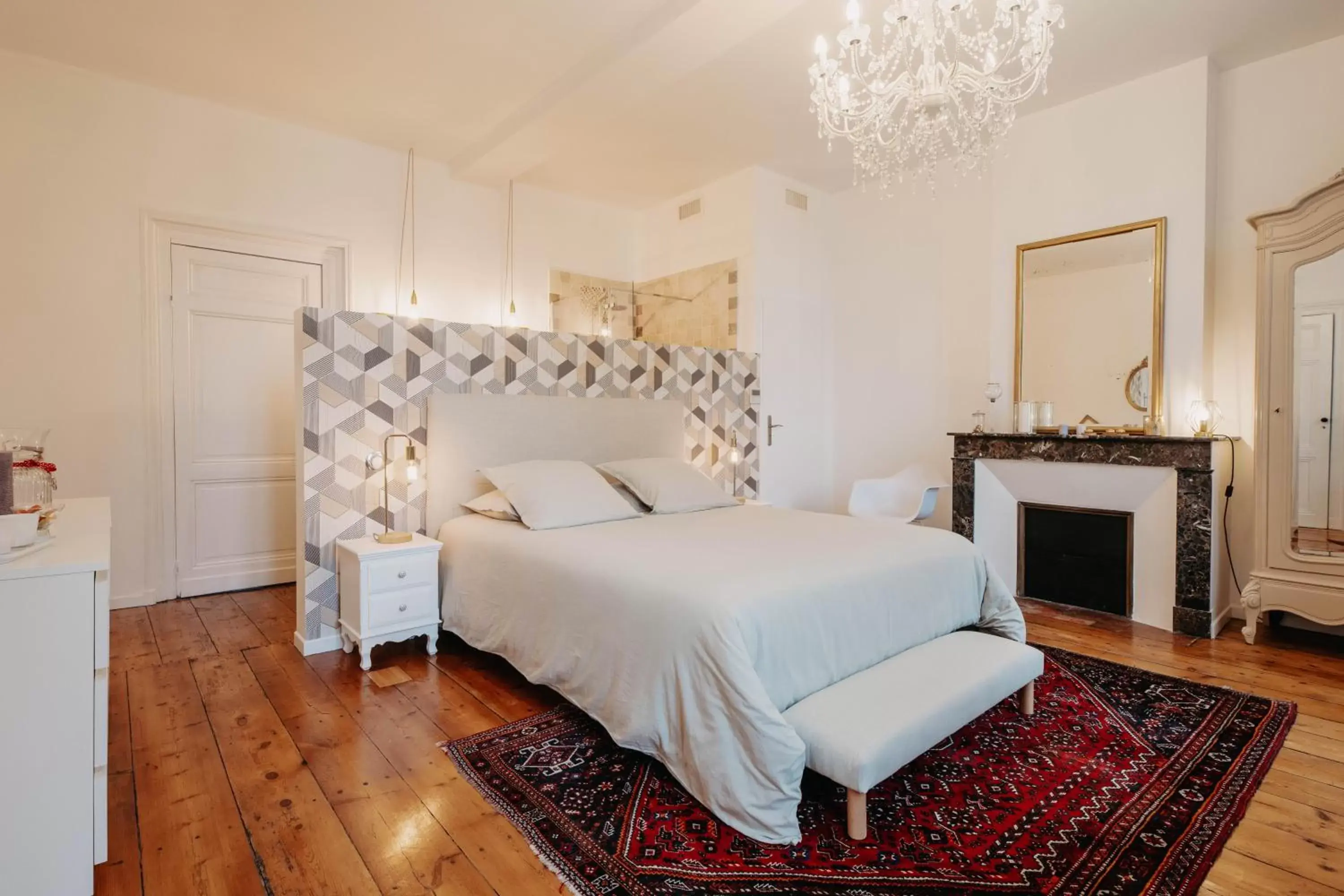 Superior Queen Room in La Maison de Milie Superior Queen Room in La Maison de Milie