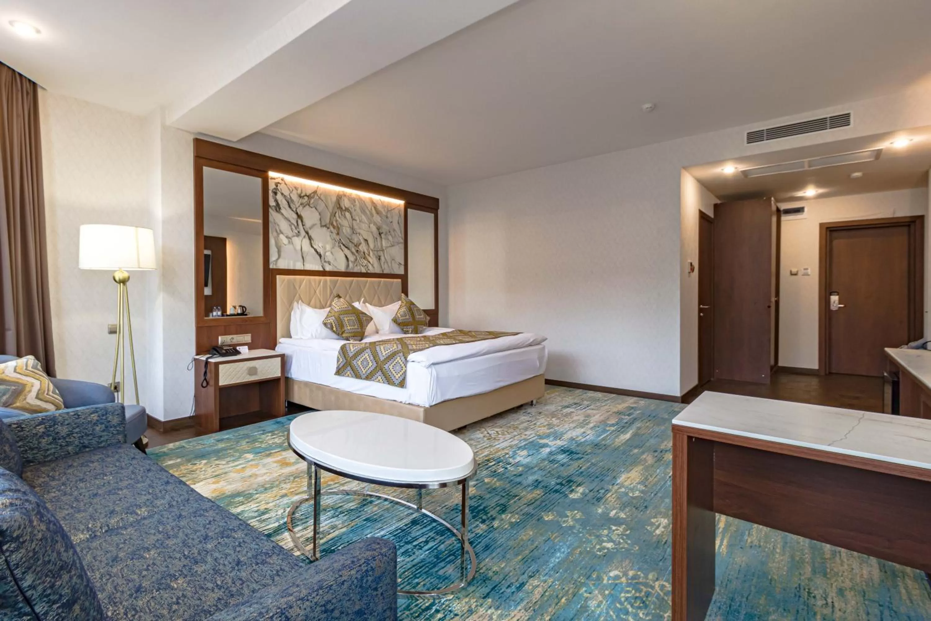 Bed in Best Western Plus Astana Hotel