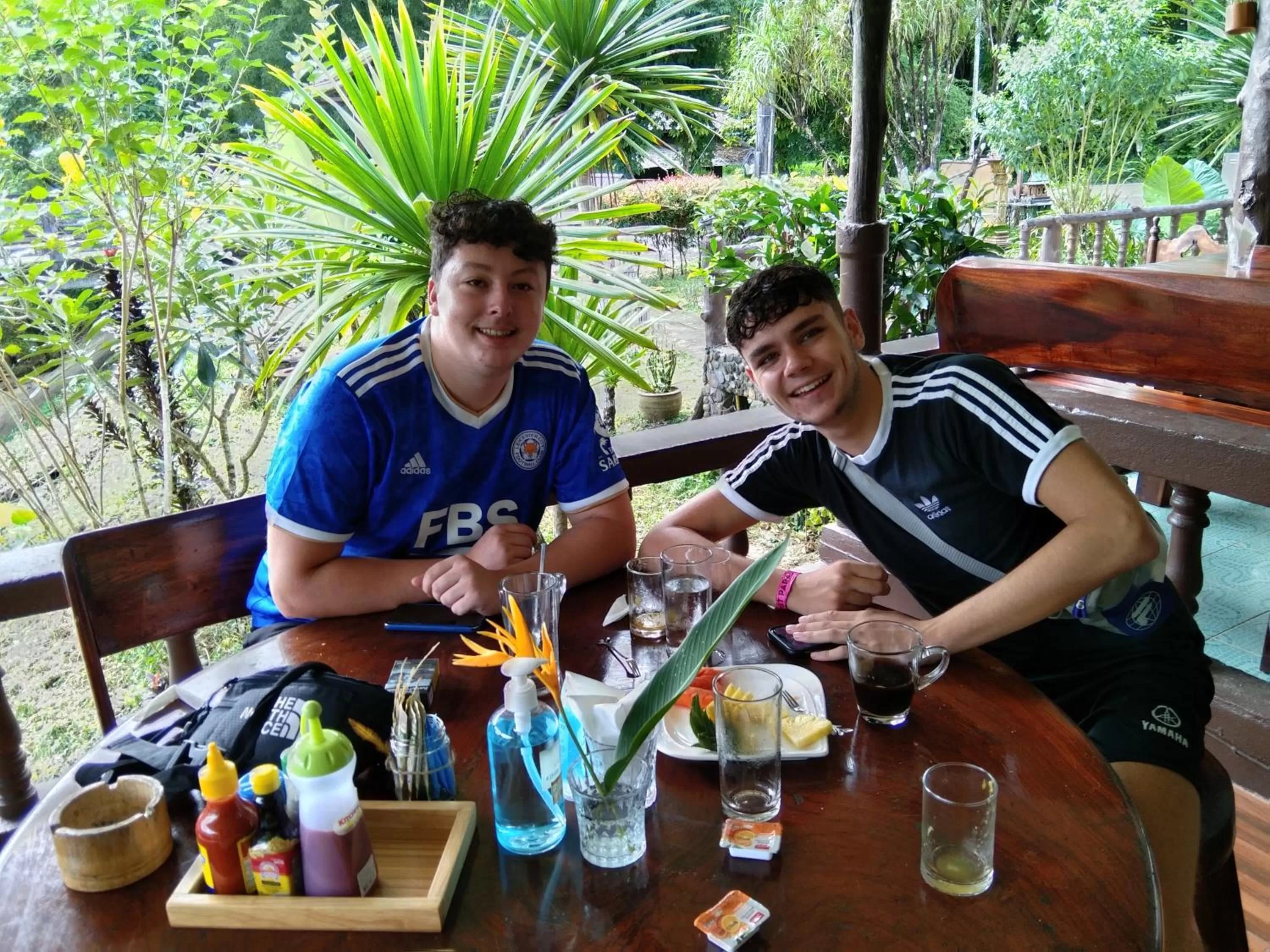 Food and drinks in Khao Sok River & Jungle Resort