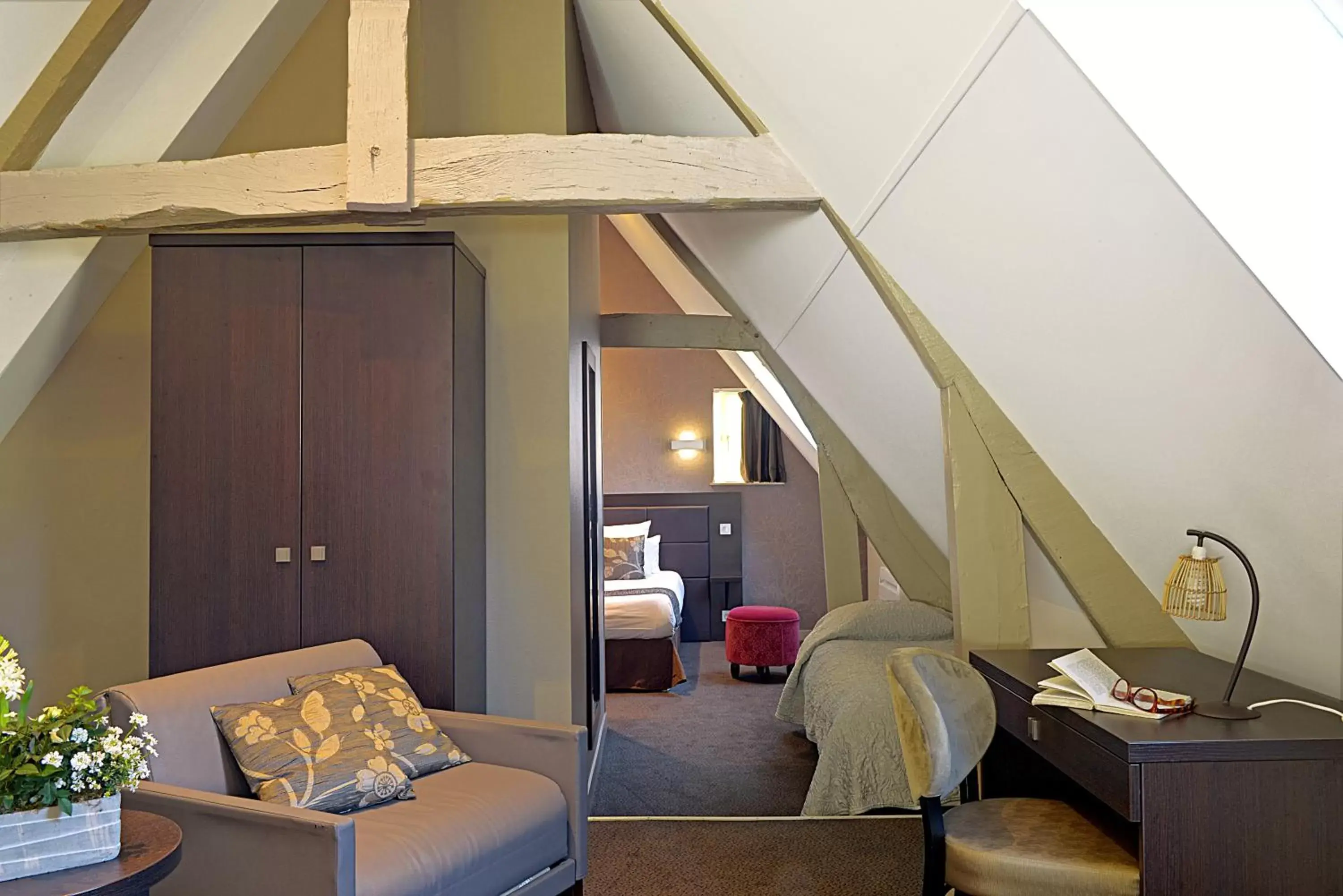 Suite in Hotel Reine Mathilde Suite in Hotel Reine Mathilde