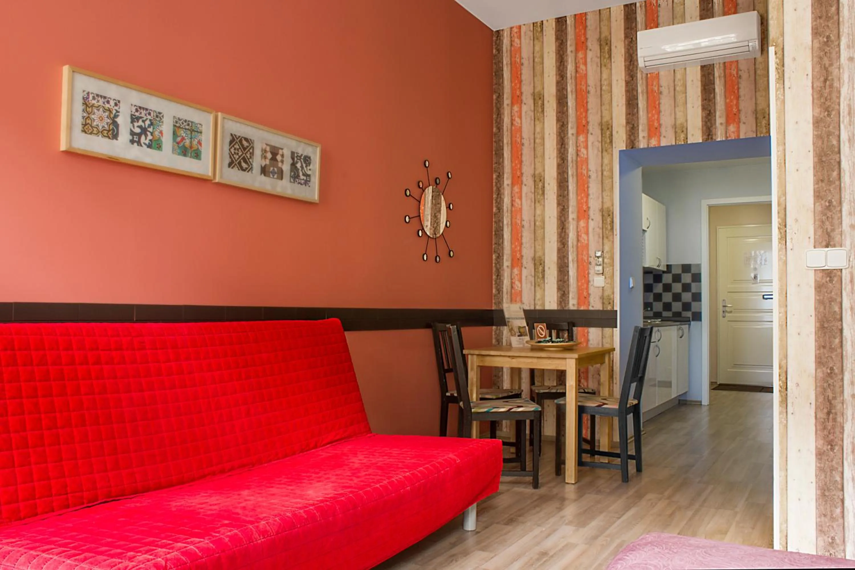 Seating area in Royal Court Legerova