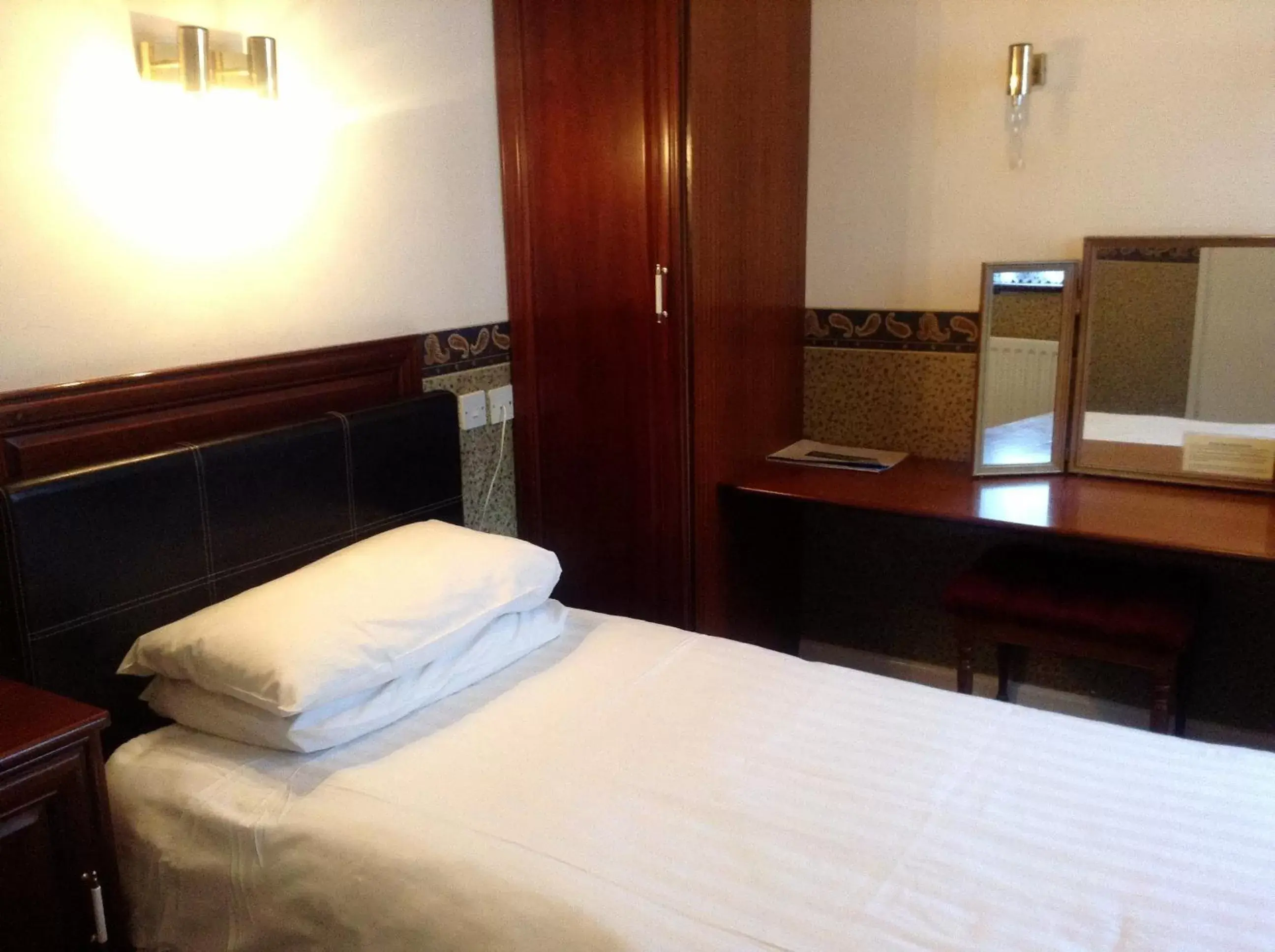 Cozy Single Room in The Star Hotel Cozy Single Room in The Star Hotel