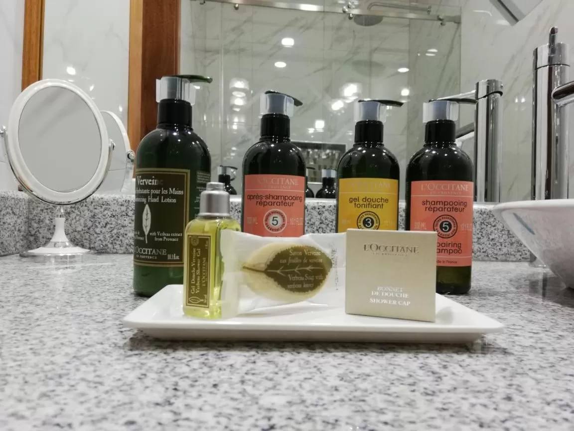 Bathroom in Adamas House Hotel Boutique