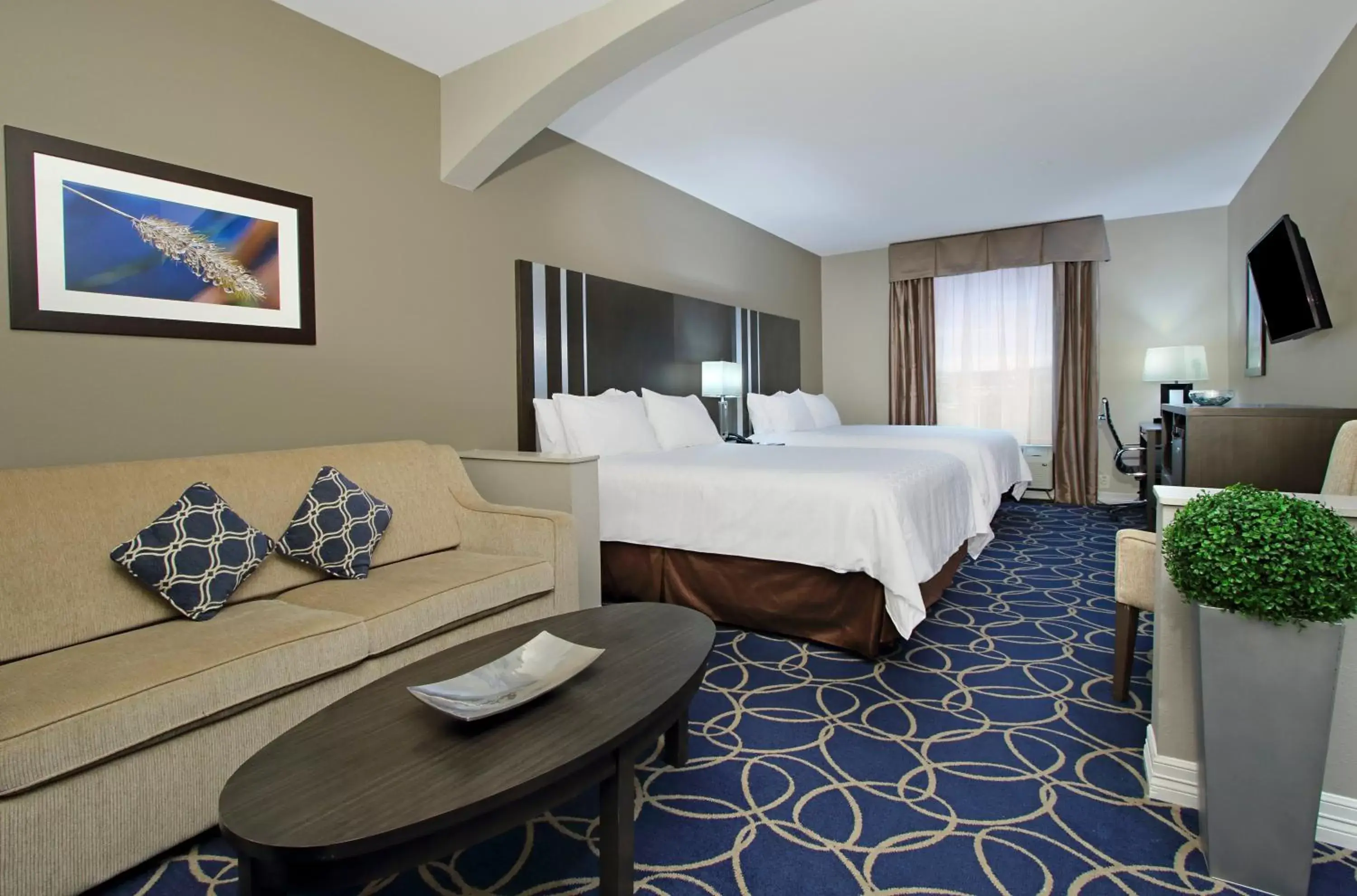 Suite with Two Queen Beds in Holiday Inn Express and Suites Houston North - IAH Area by IHG Suite with Two Queen Beds in Holiday Inn Express and Suites Houston North - IAH Area by IHG