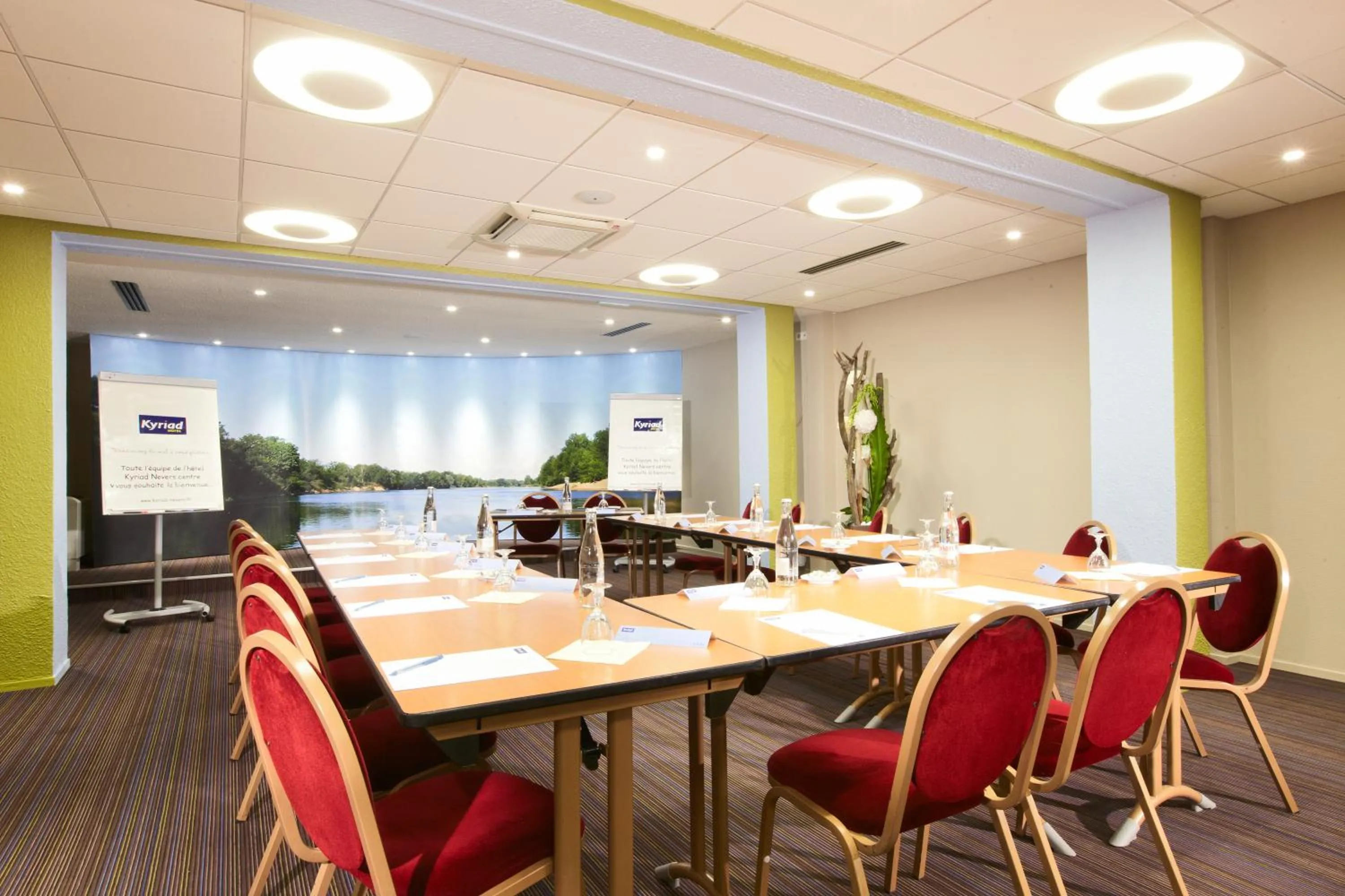 Business facilities in Kyriad Hotel Nevers Centre