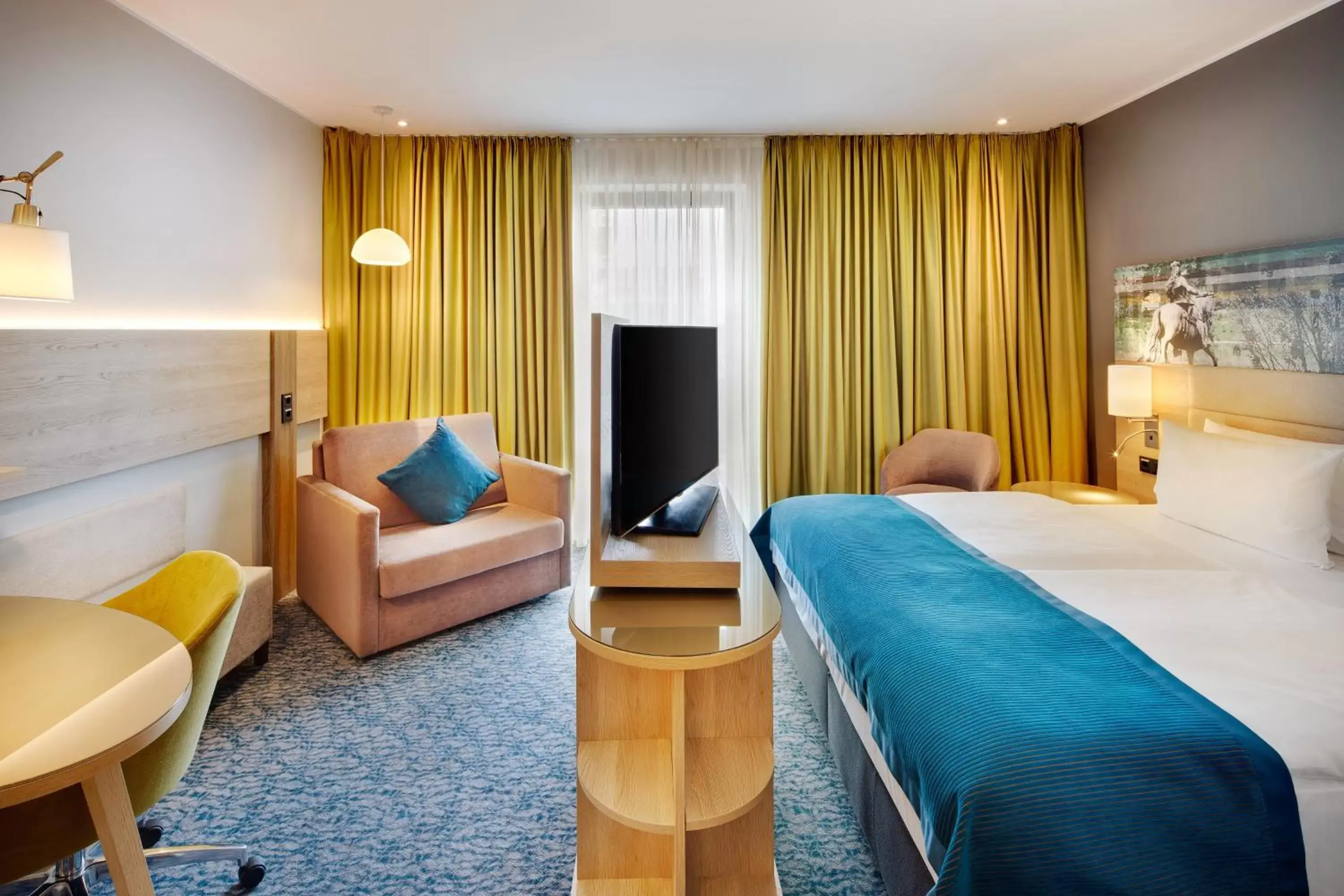 Junior Suite in Holiday Inn Düsseldorf City – Toulouser Allee by IHG Junior Suite in Holiday Inn Düsseldorf City – Toulouser Allee by IHG