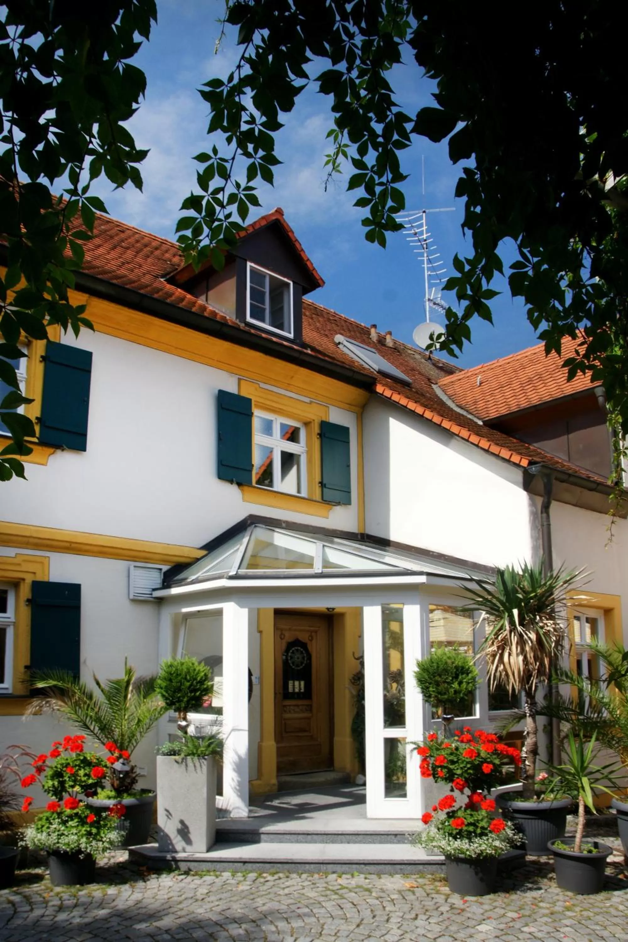 Patio, Property Building in Landgasthof Hotel Rittmayer