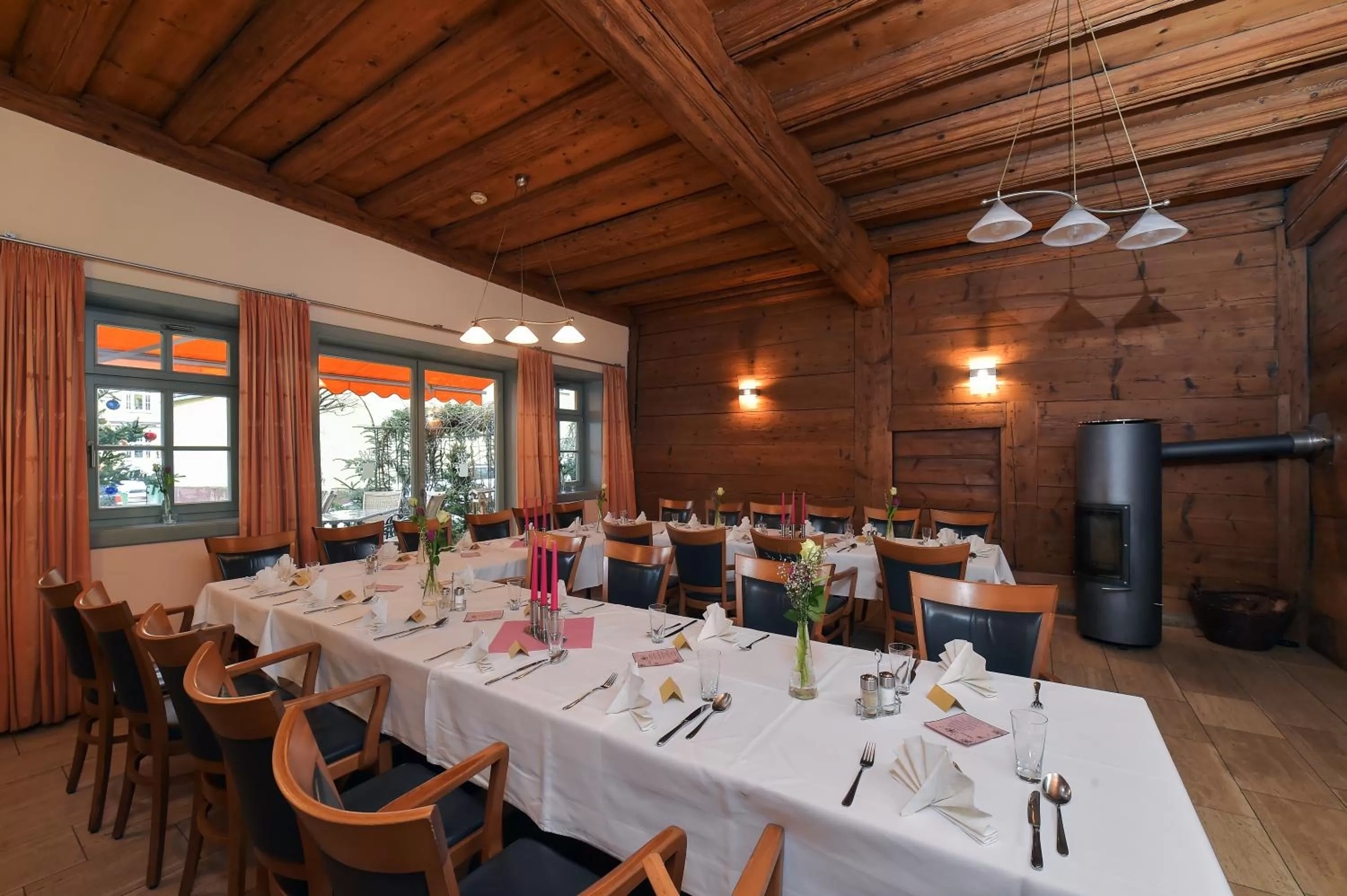 Restaurant/places to eat in Gasthaus Zur Noll