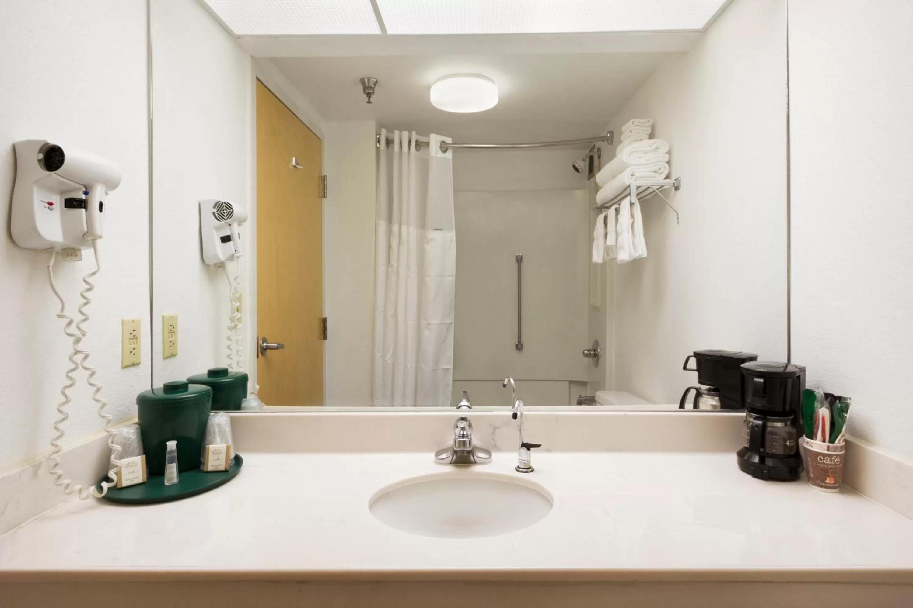 Bathroom in Baymont by Wyndham Crossville