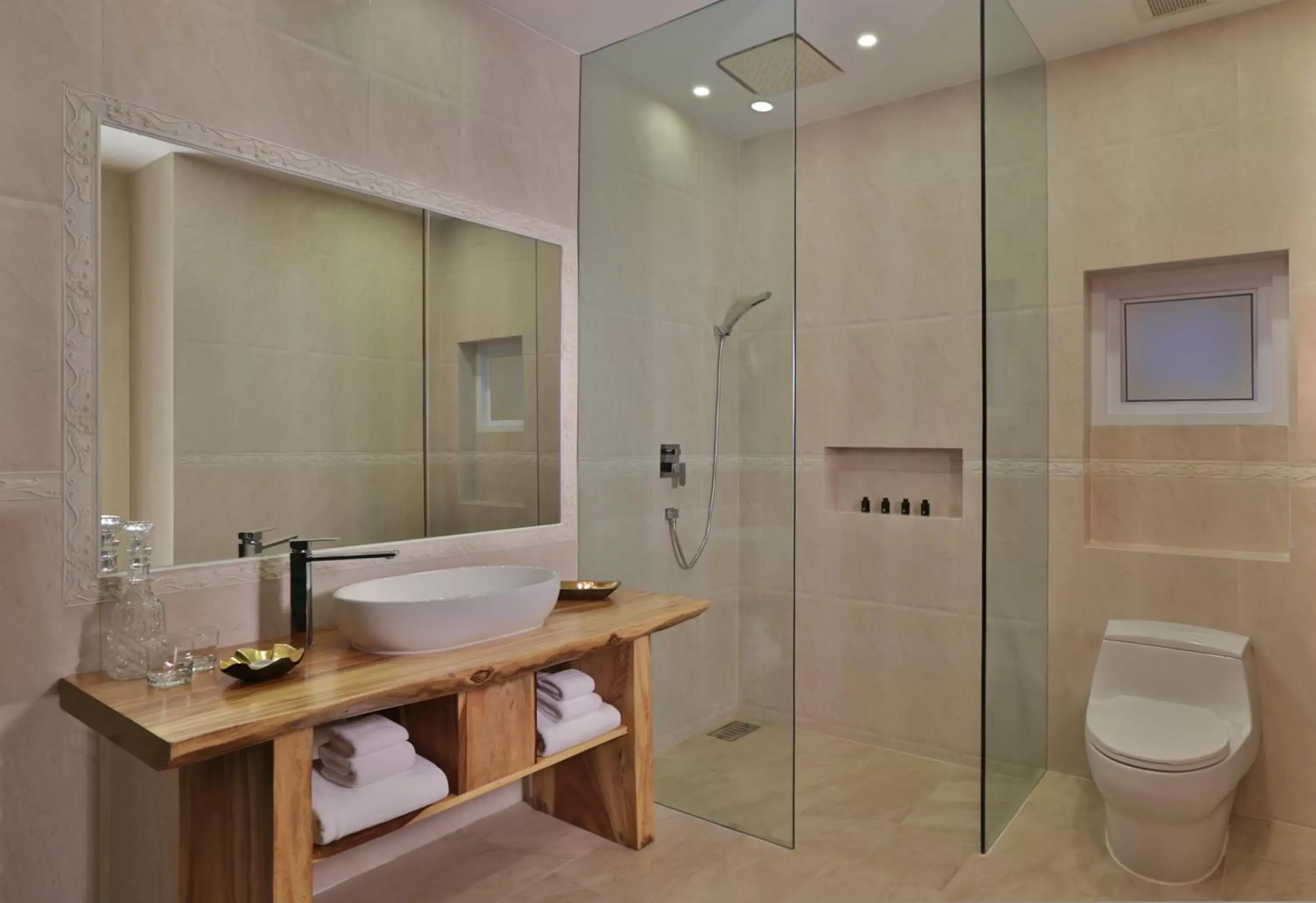 Beach Front Pool Villa in The Privilege Hotel Ezra Beach Club Beach Front Pool Villa in The Privilege Hotel Ezra Beach Club